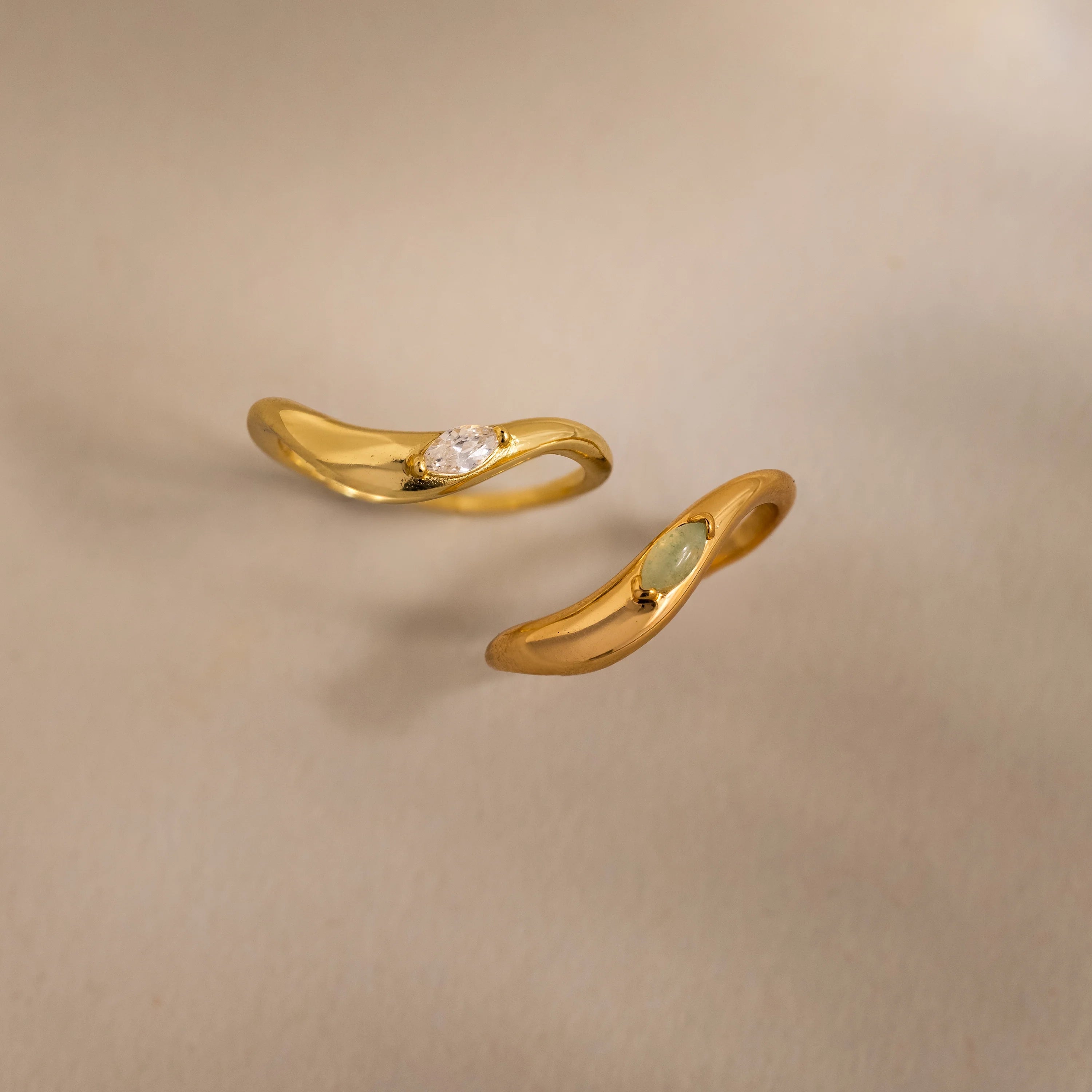 Zen Gemstone Curve Ring Silver 18K Gold Plated