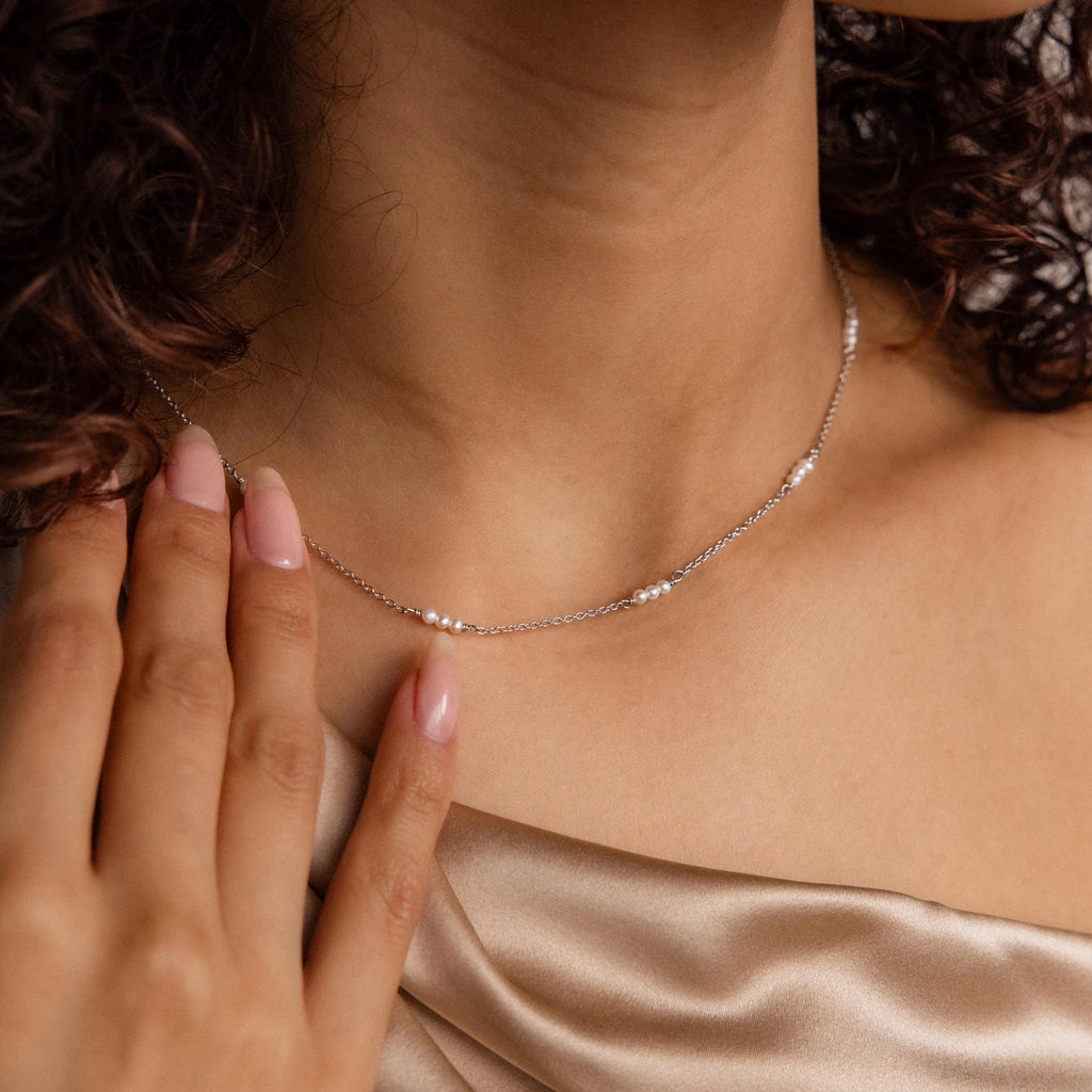 Hali Pearl Station Necklace Silver 18K Gold Plated