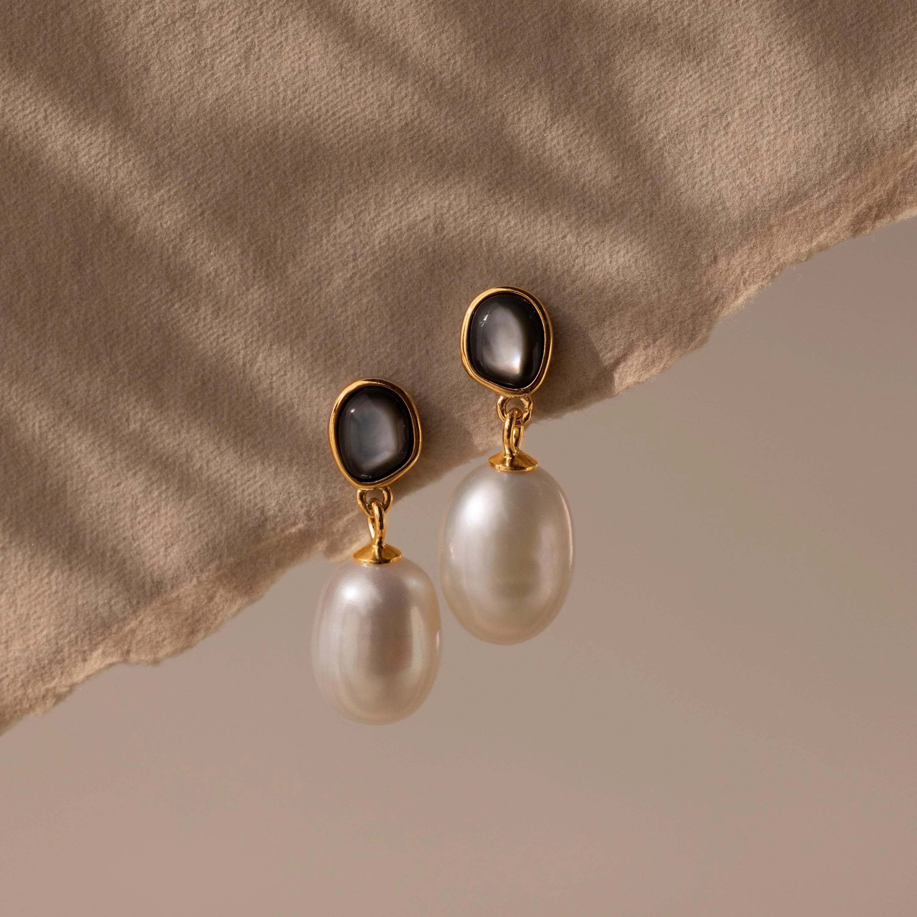 Midnight Pearl Drop Earrings Silver 18K Gold Plated