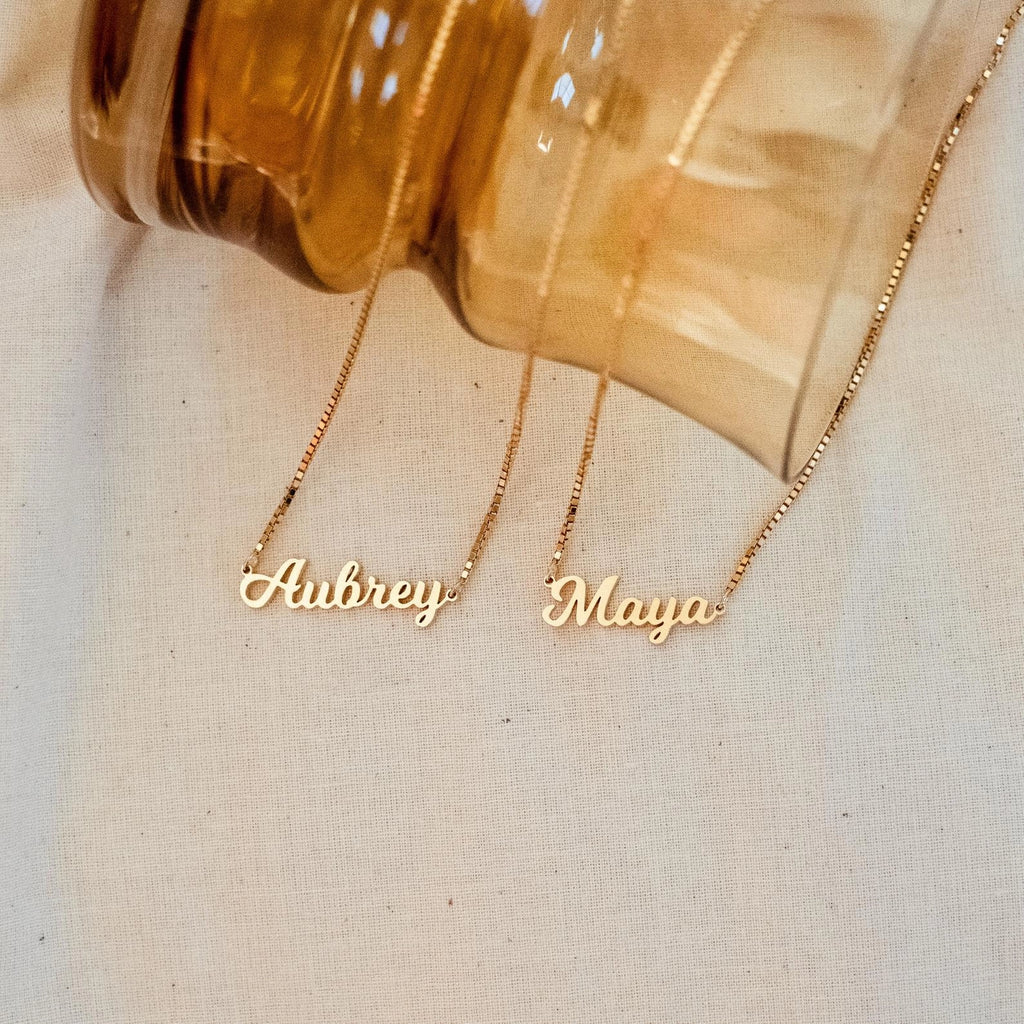 Name Necklace in Box Chain Silver 18K Gold Plated