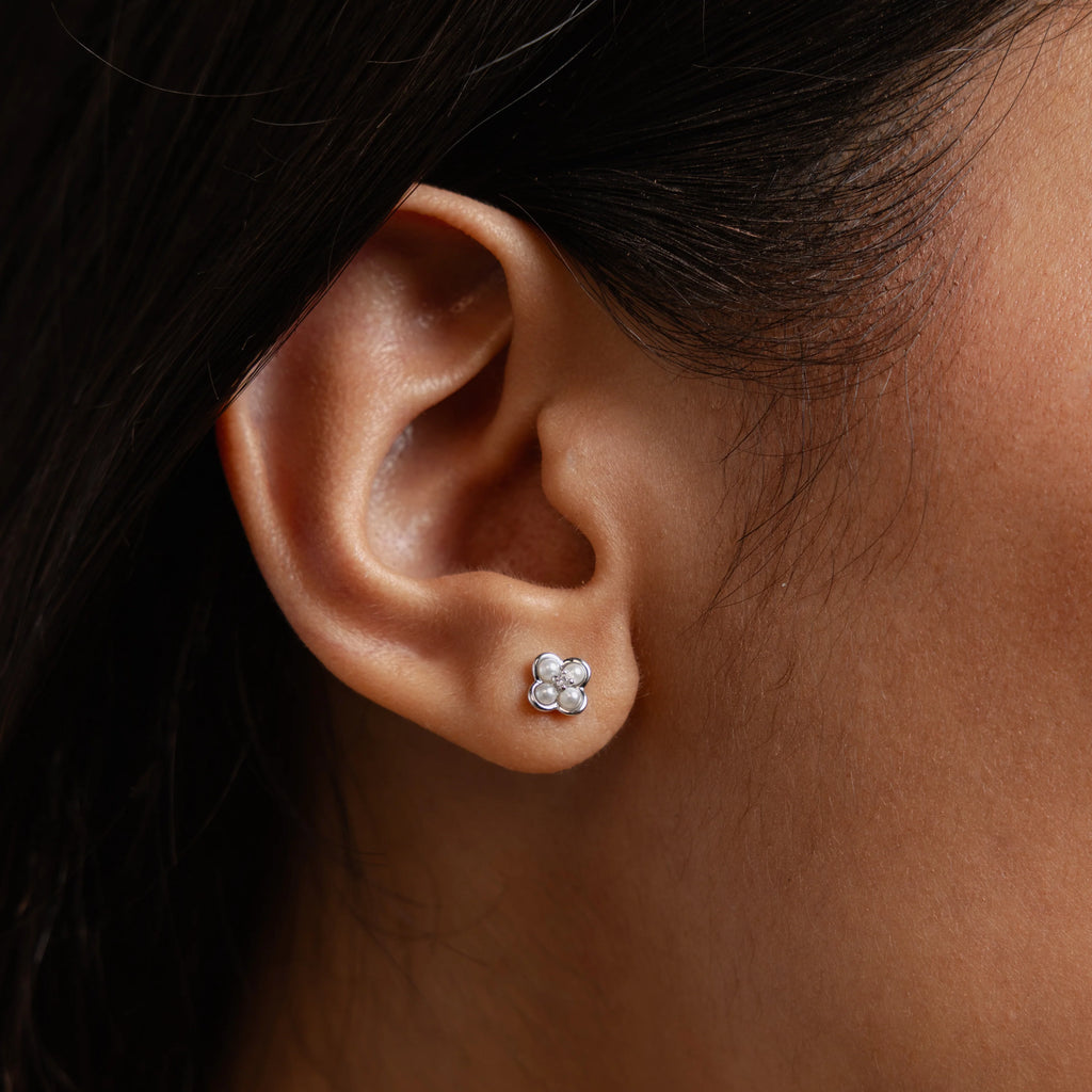 Diamond Pearl Flower Studs Silver 18K Gold Plated