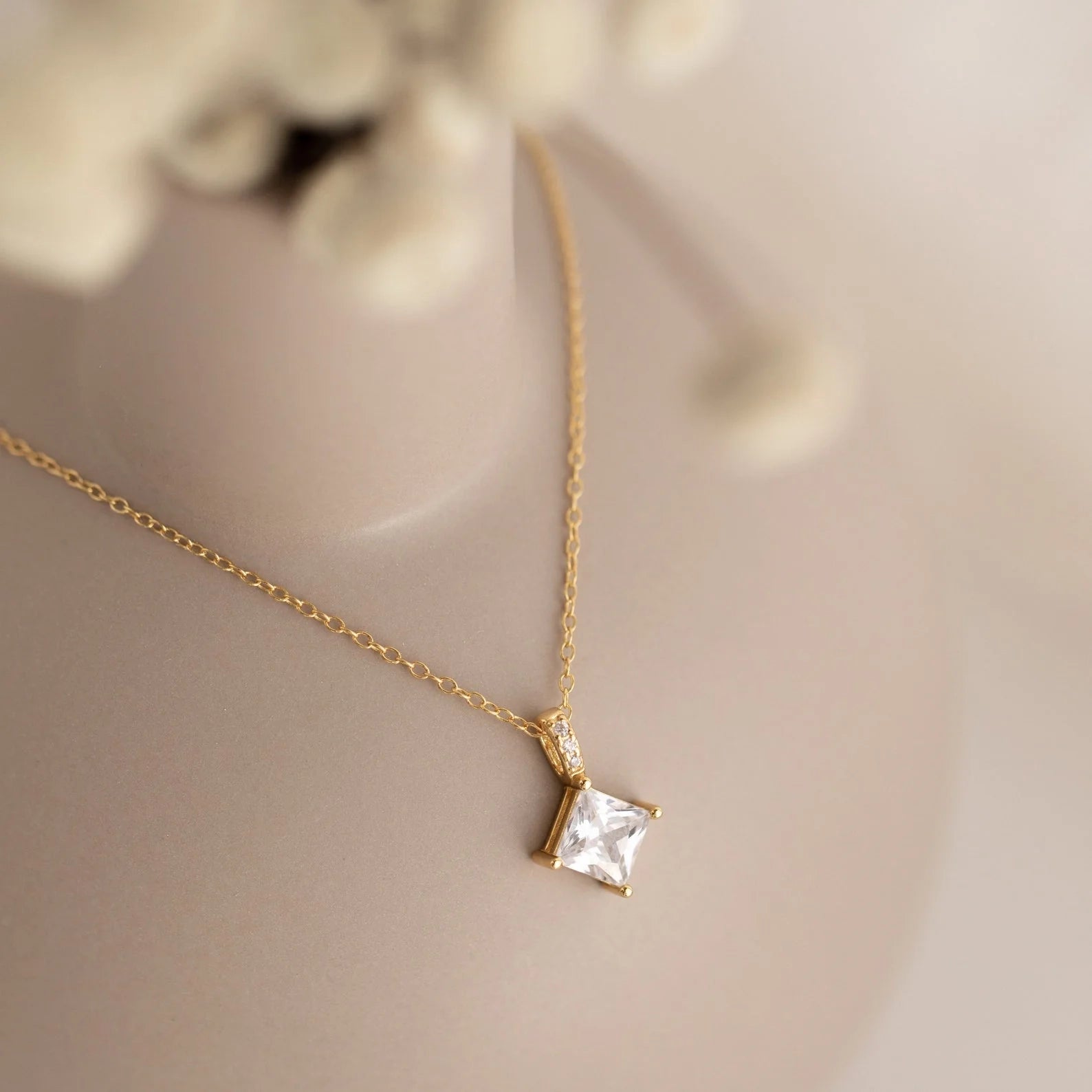 Carina Diamond Pendant Necklace Silver 18K Gold Plated