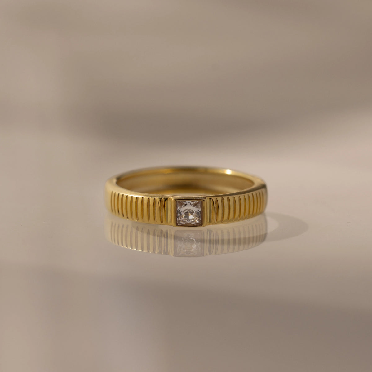Ribbed Diamond Band Silver 18K Gold Plated