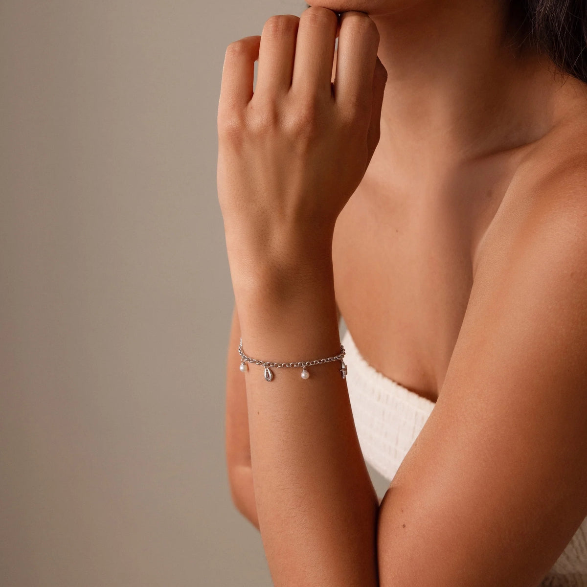 Seaside Pearl Charm Bracelet Silver 18K Gold Plated