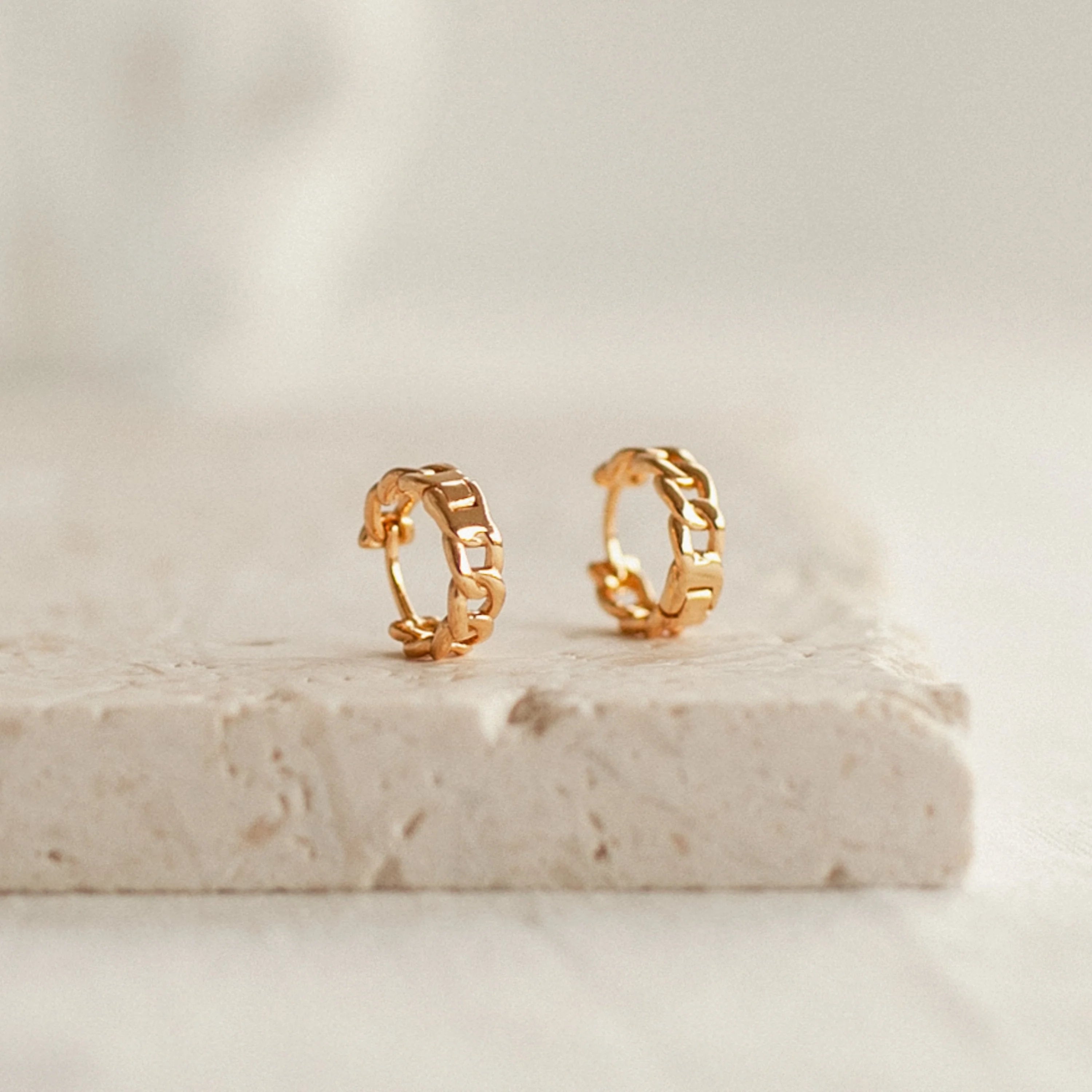 Curb Huggies Silver 18K Gold Plated