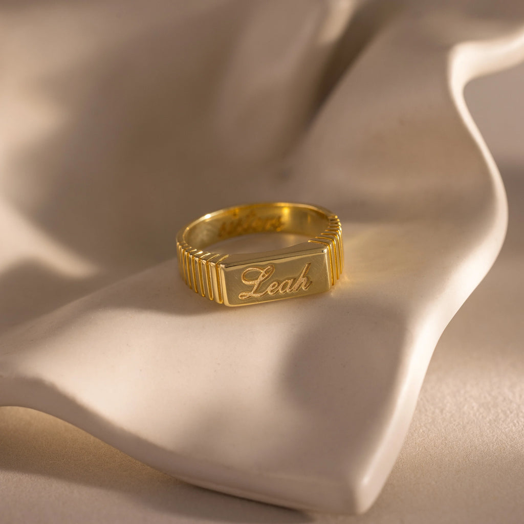 Ribbed Name Signet Ring Silver 18K Gold Plated