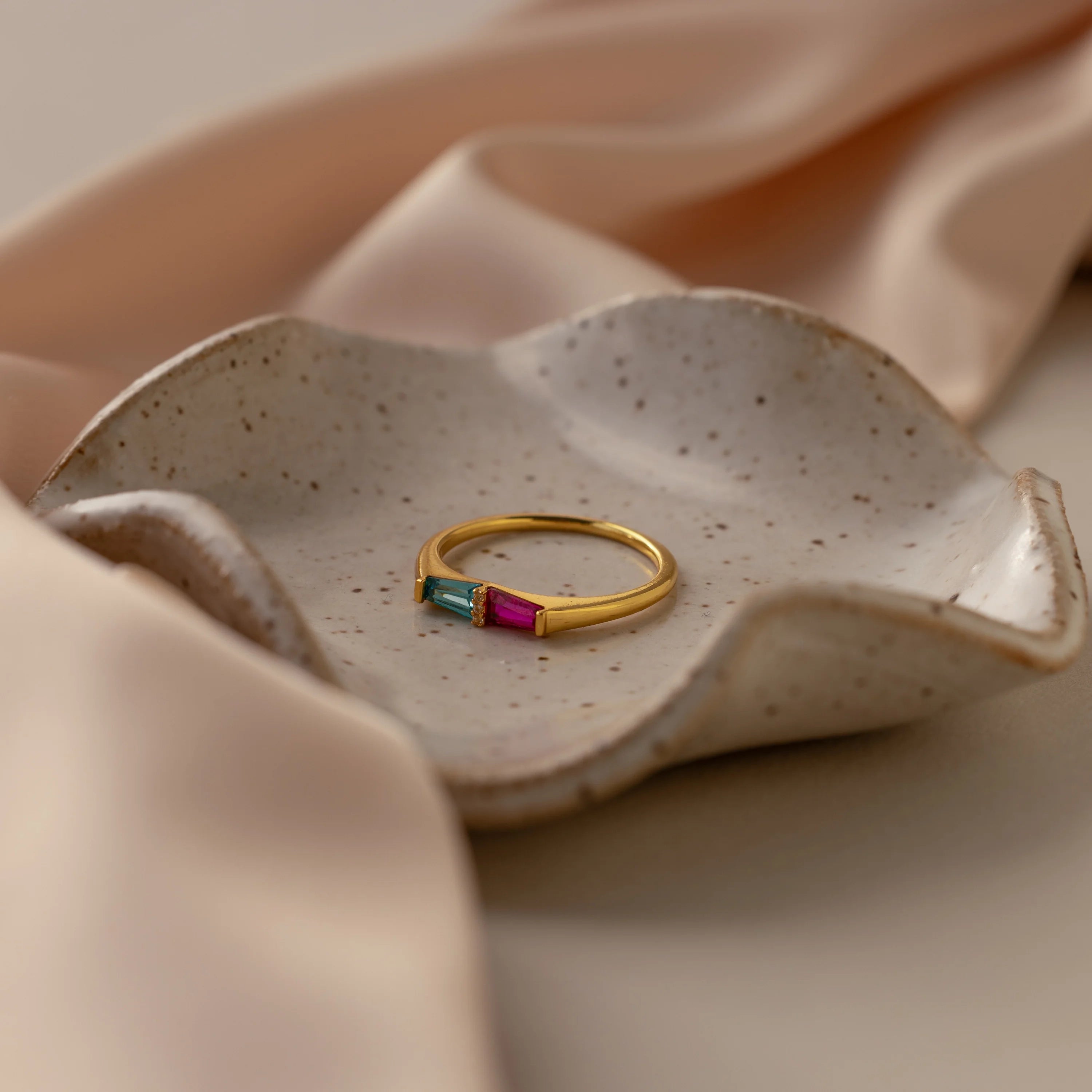 Toi et Moi Tapered Birthstone Ring Silver 18K Gold Plated