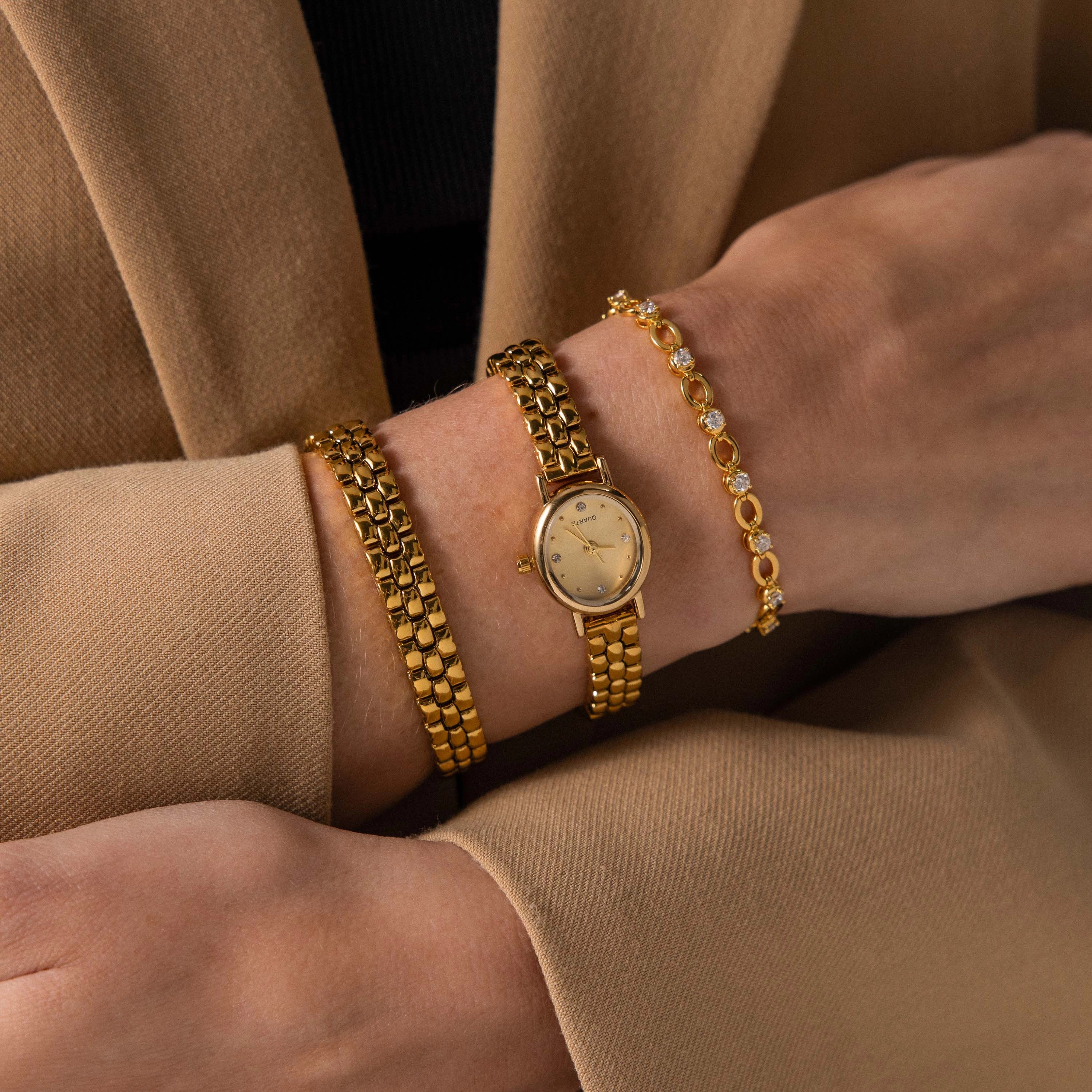 Oval  Face Timepiece Set Silver 18K Gold Plated
