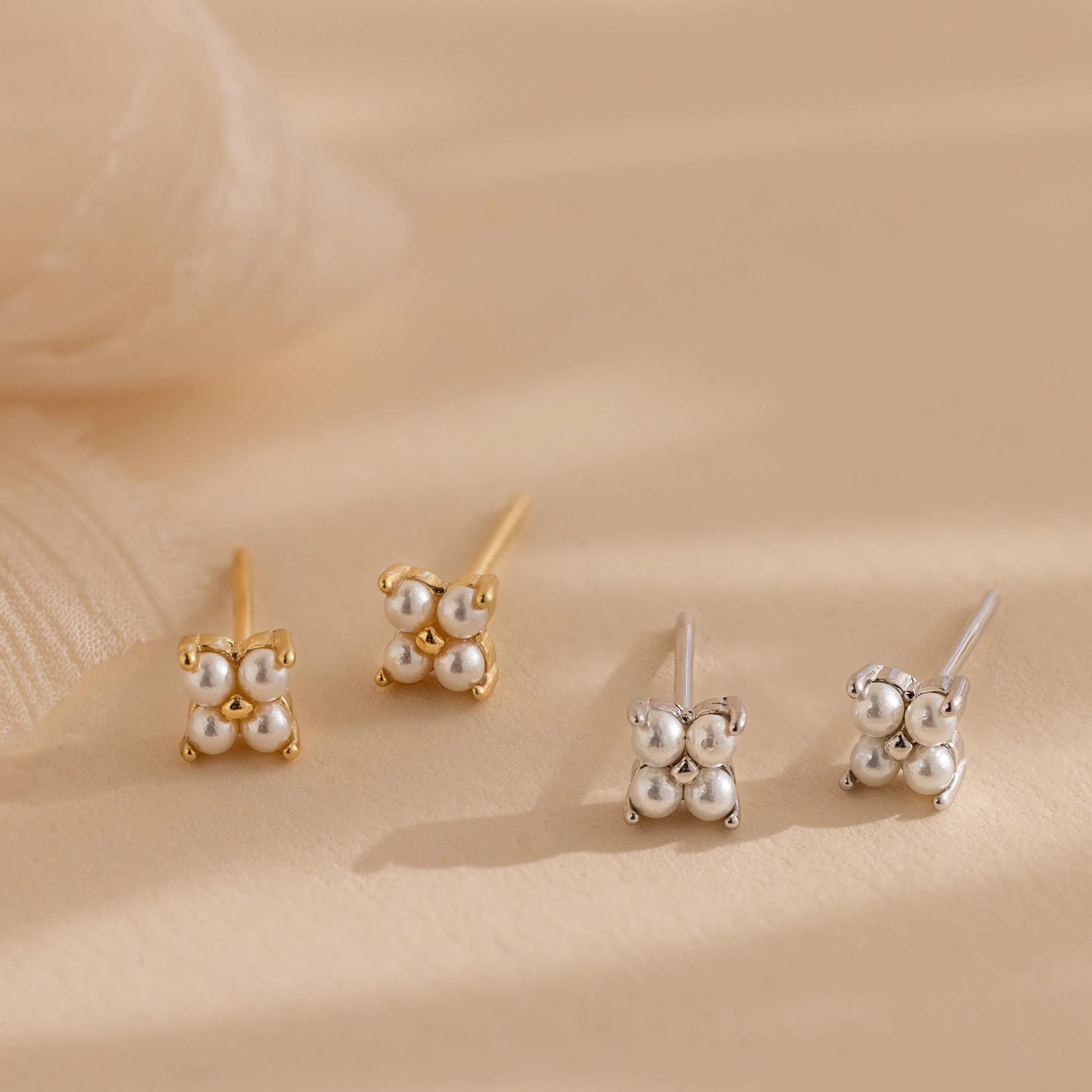 Pearl Ivy Flower Studs Silver 18K Gold Plated