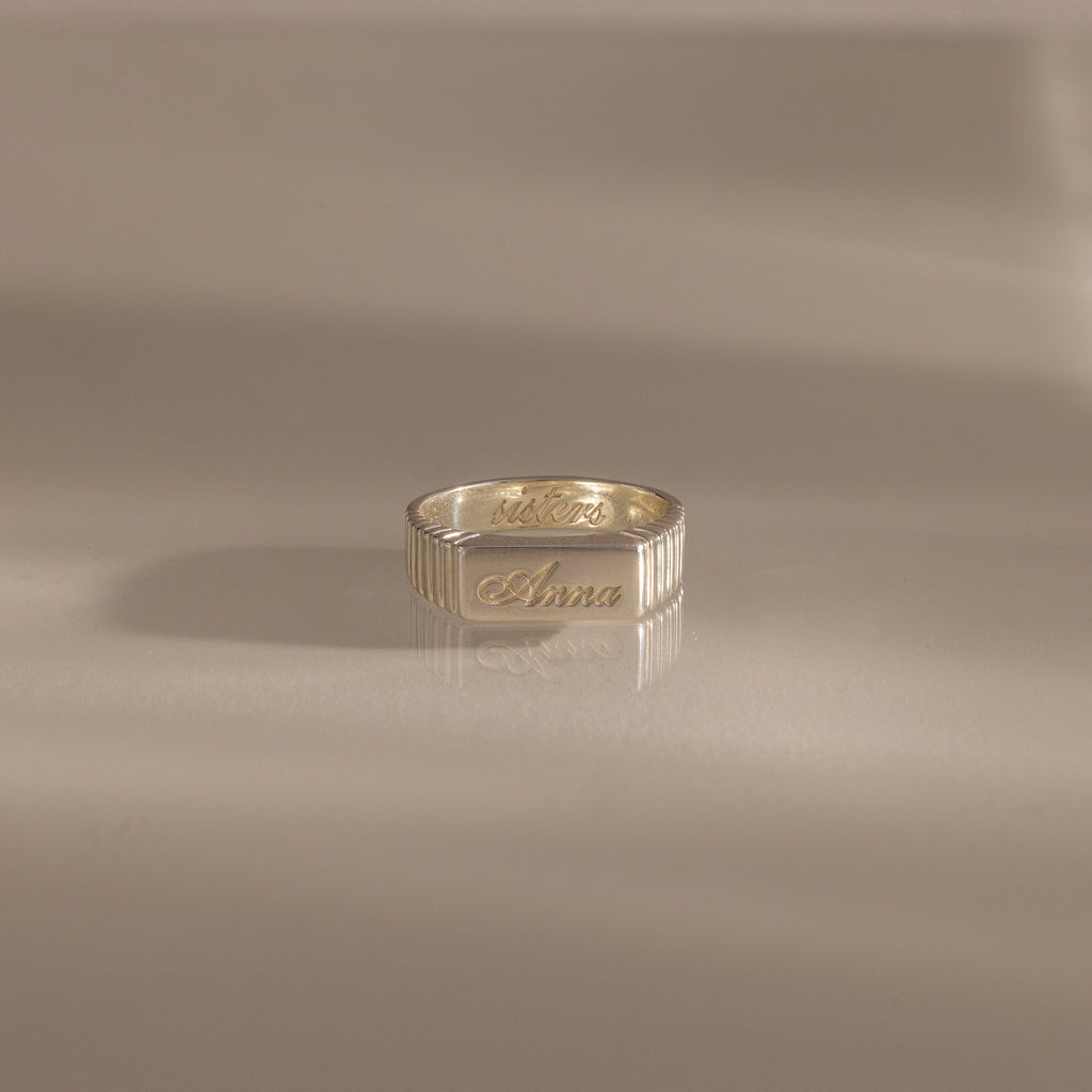 Ribbed Name Signet Ring Silver 18K Gold Plated