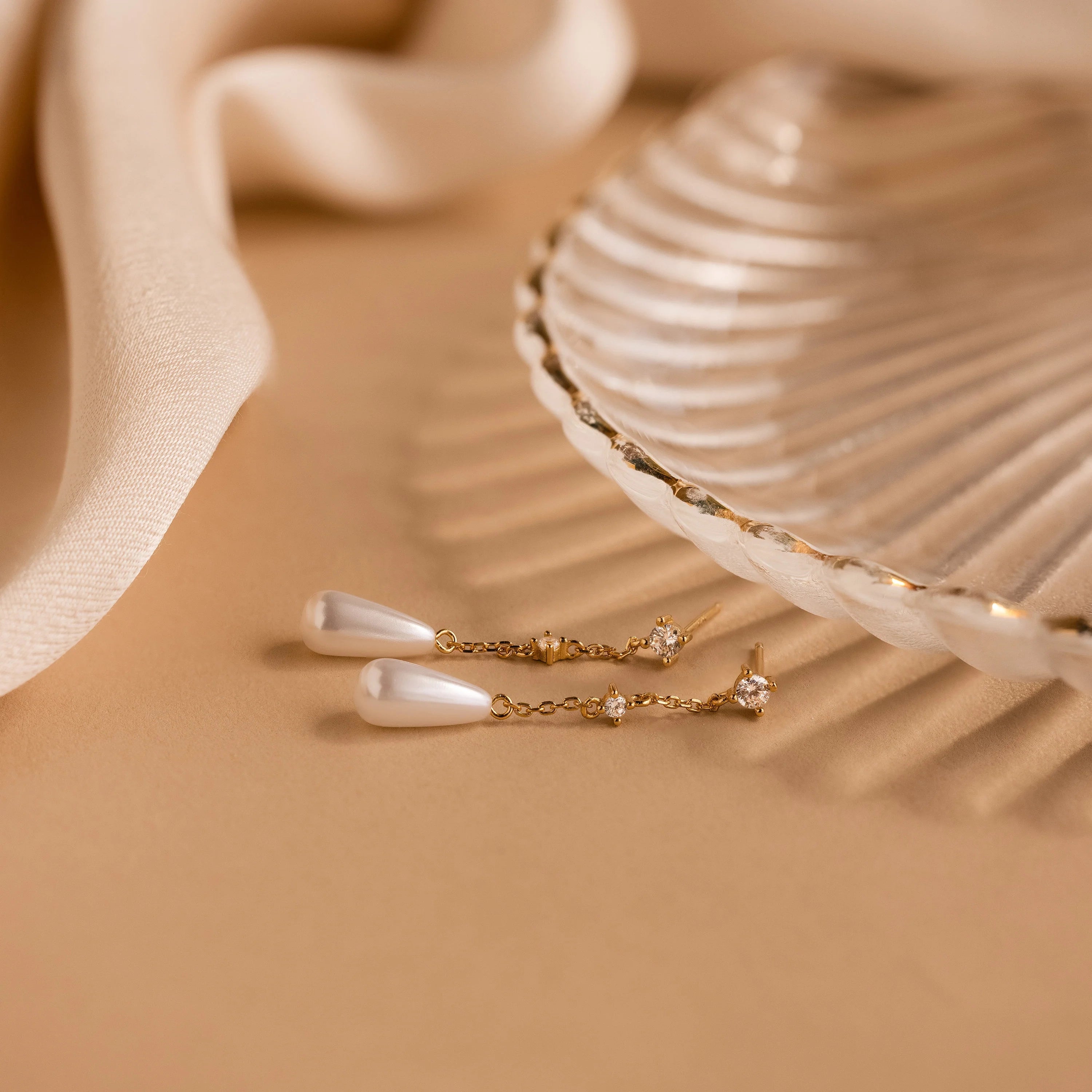 Diamond Pearl Chain Earrings Silver 18K Gold Plated