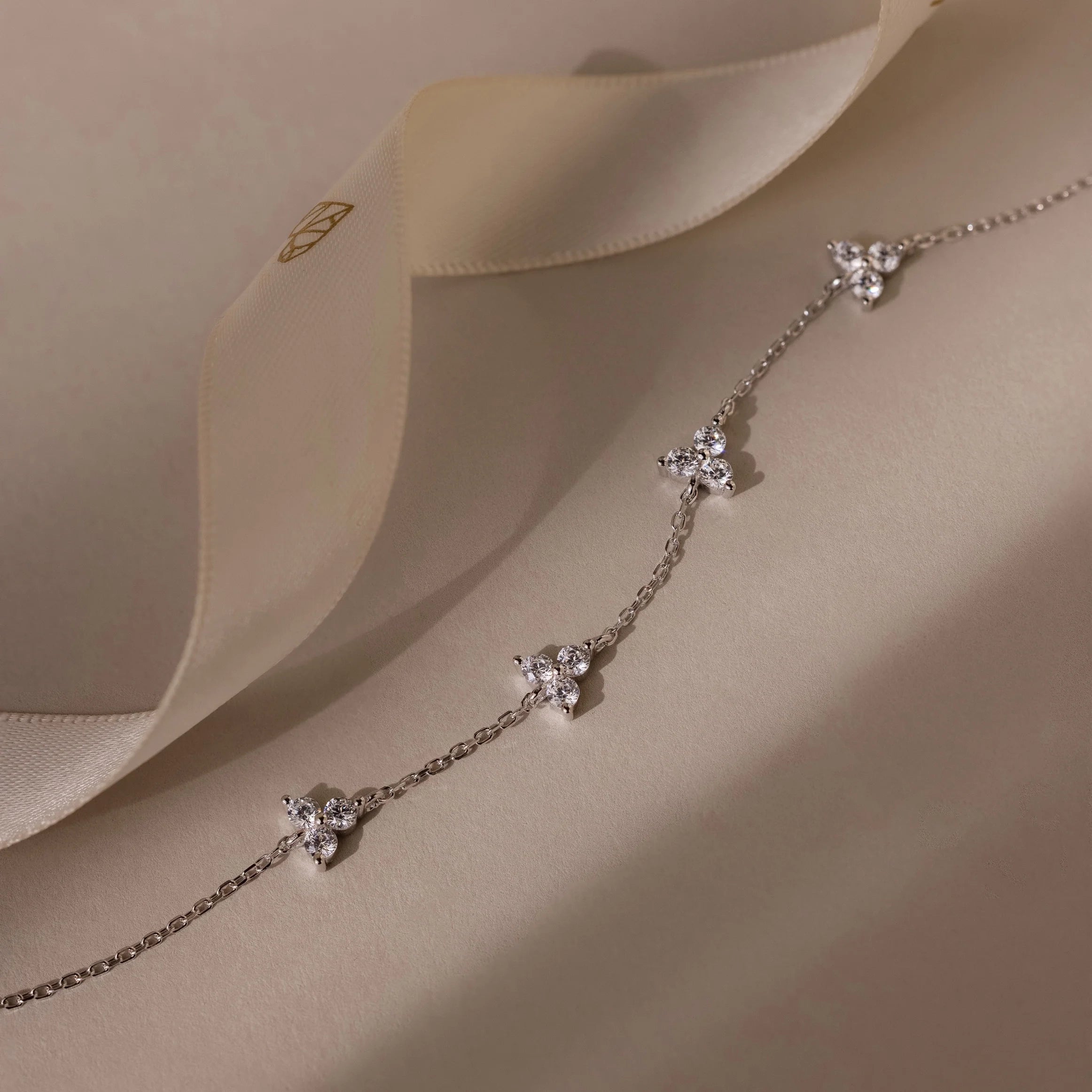 Mini Lily Diamond Bracelet Silver 18K Gold Plated