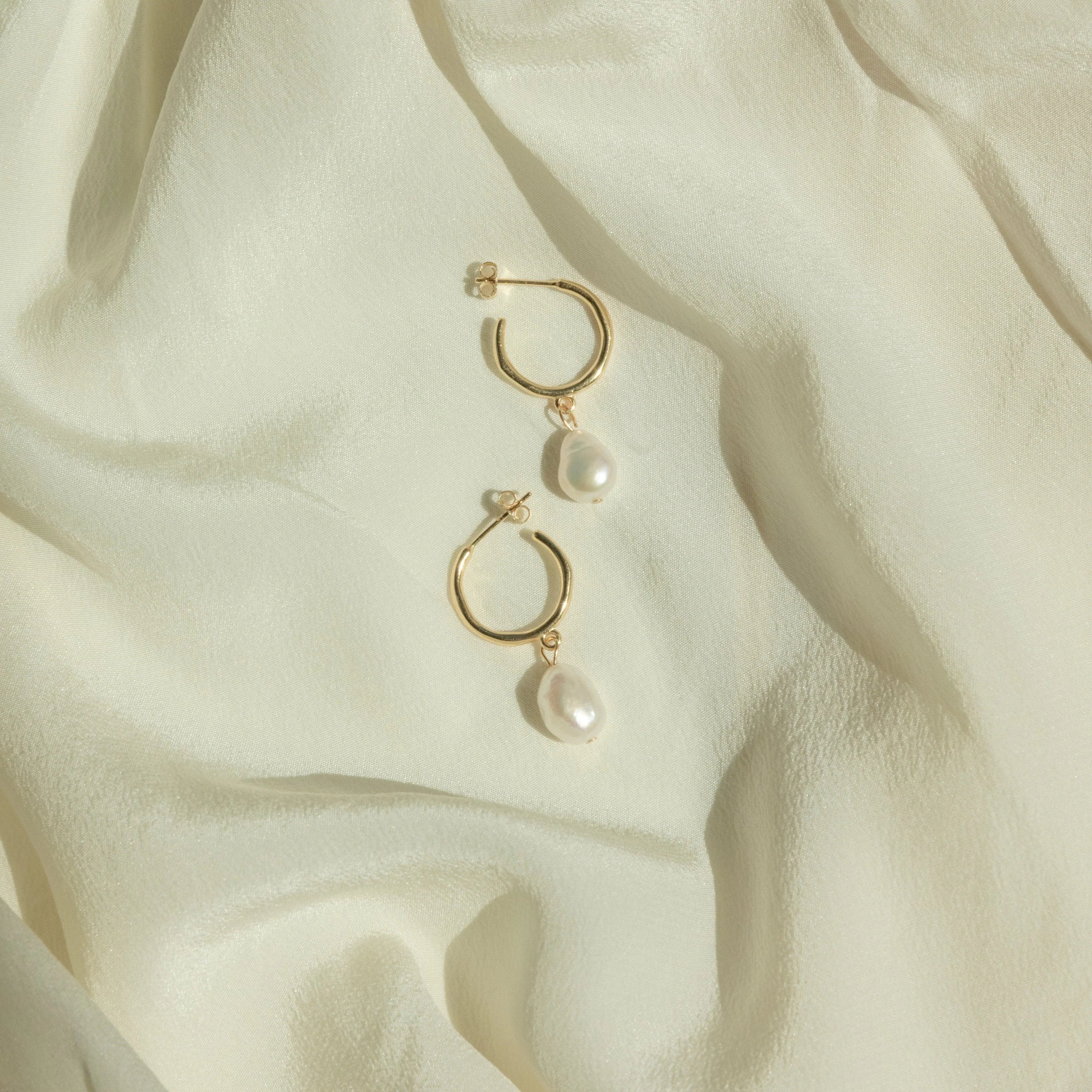Margot Pearl Hoops Silver 18K Gold Plated