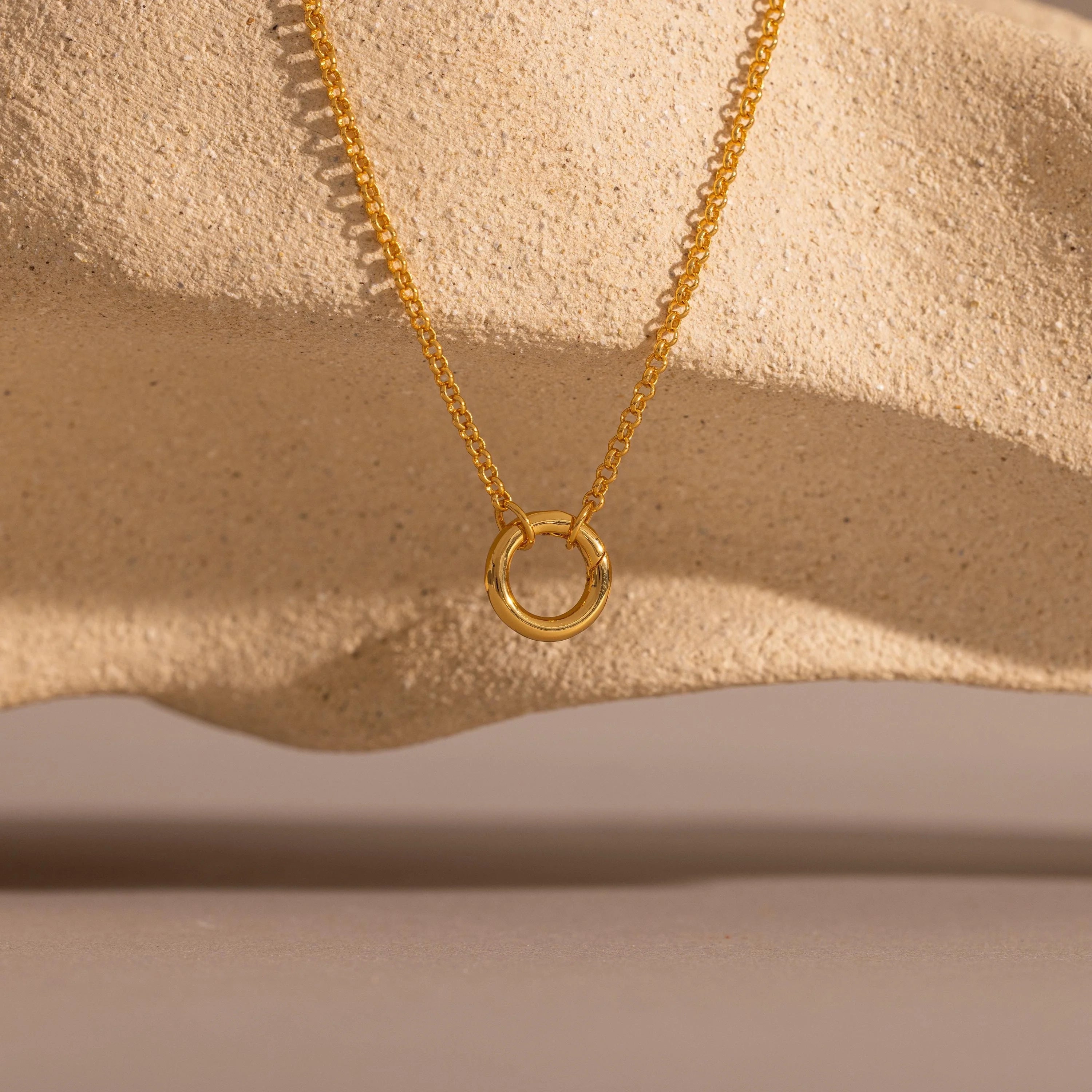Cable Chain Circle Charm Necklace Silver 18K Gold Plated