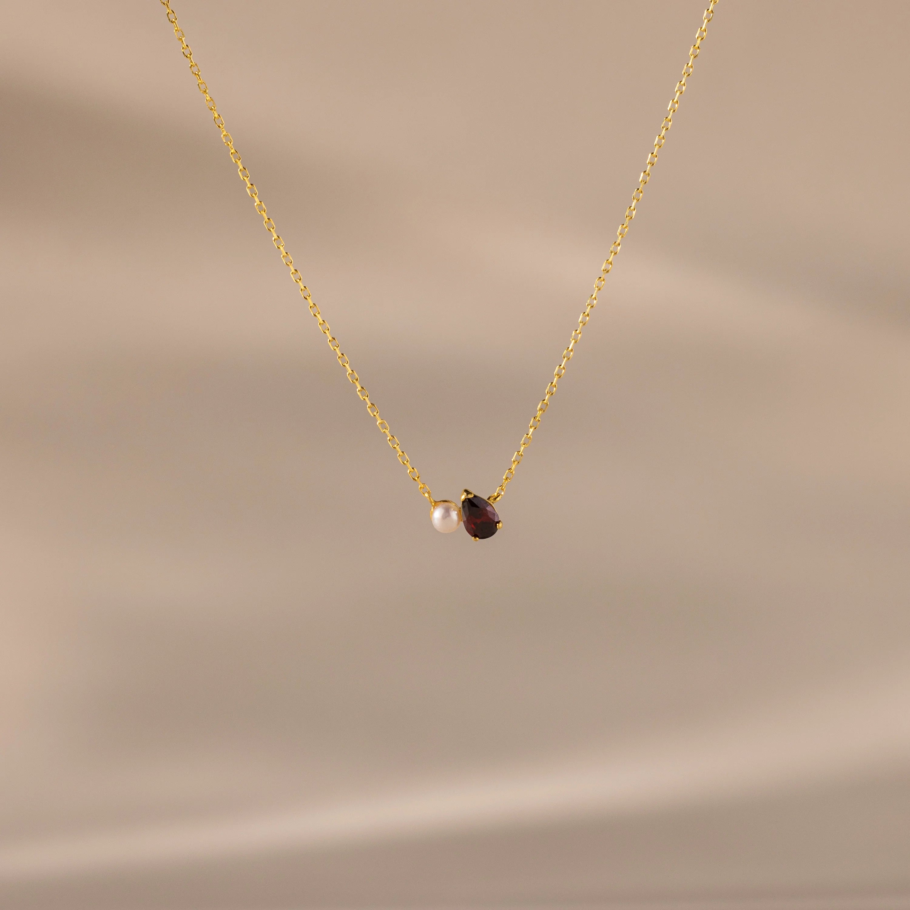 Teardrop Garnet & Pearl Necklace Silver 18K Gold Plated