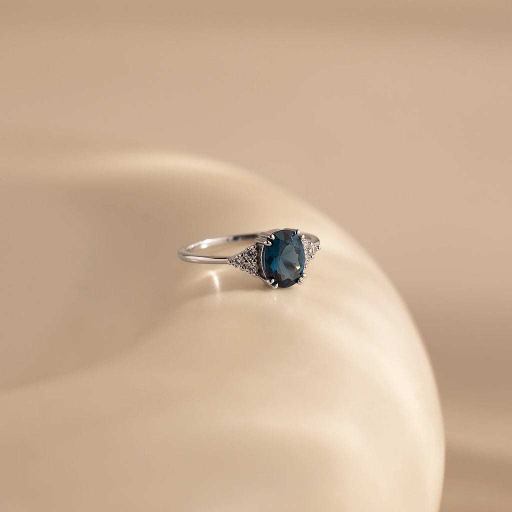 Elizabeth Blue Topaz Ring Silver 18K Gold Plated