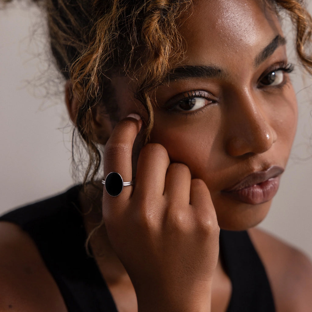 Black Enamel Oval Charm Ring Silver 18K Gold Plated