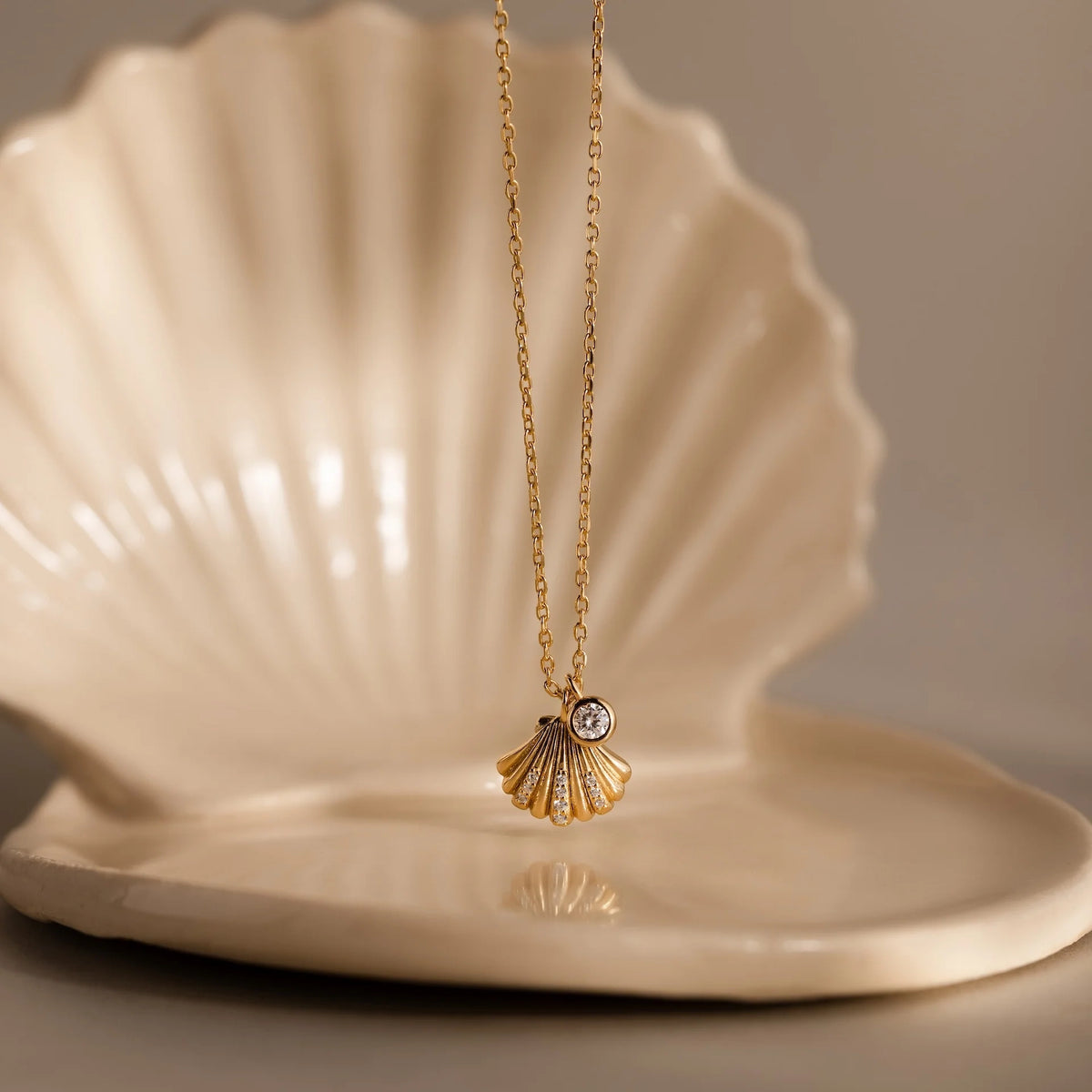 Diamond Seashell Charm Necklace Silver 18K Gold Plated