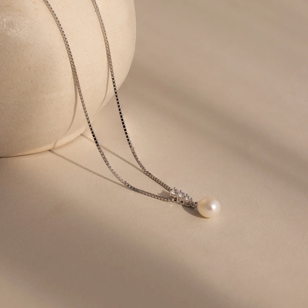 Diamond Pearl Droplet Necklace Silver 18K Gold Plated