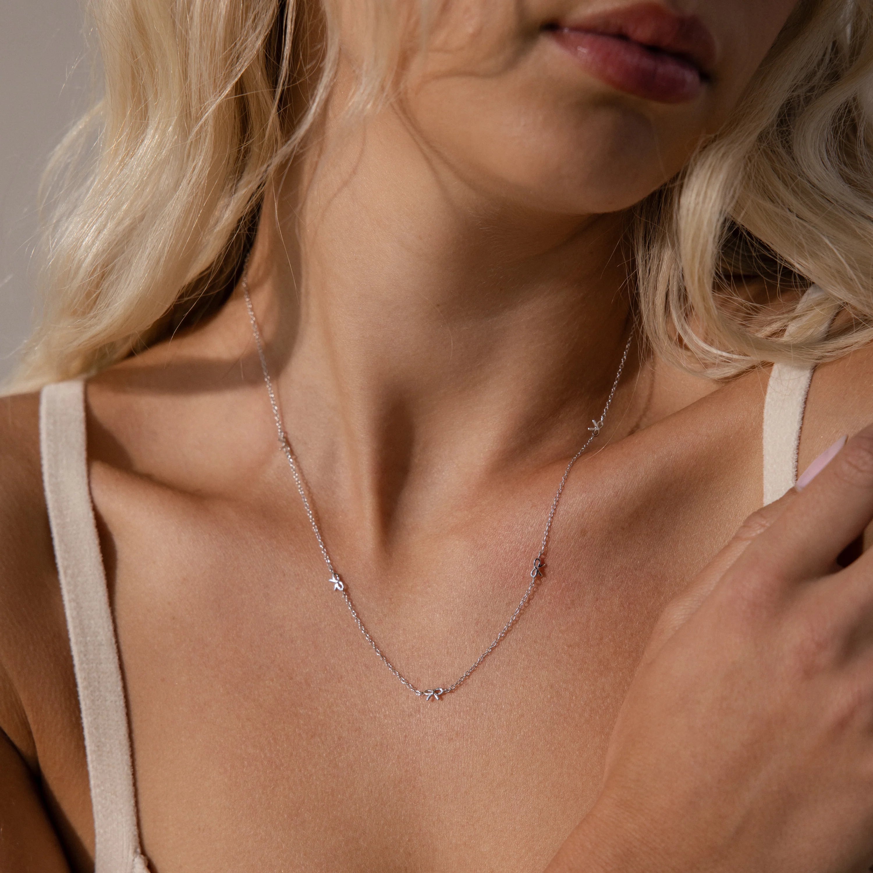 Bow Station Necklace Silver 18K Gold Plated