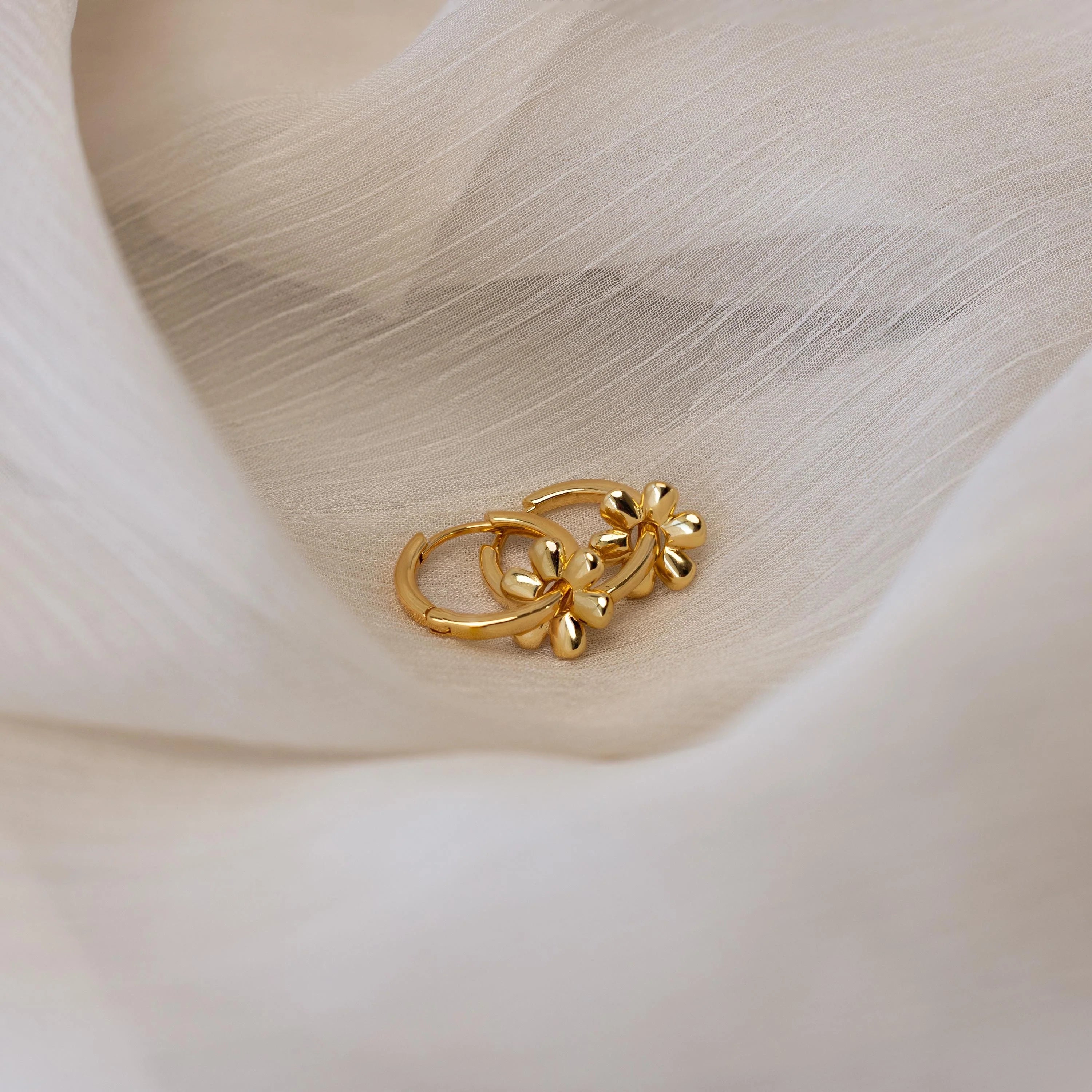 Flower Charm Huggies Silver 18K Gold Plated
