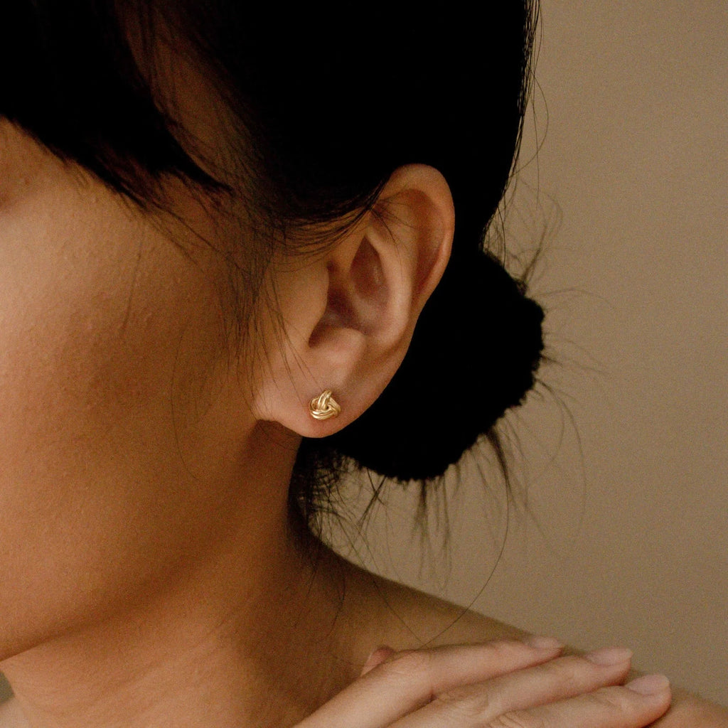 Love Knot Studs Silver 18K Gold Plated