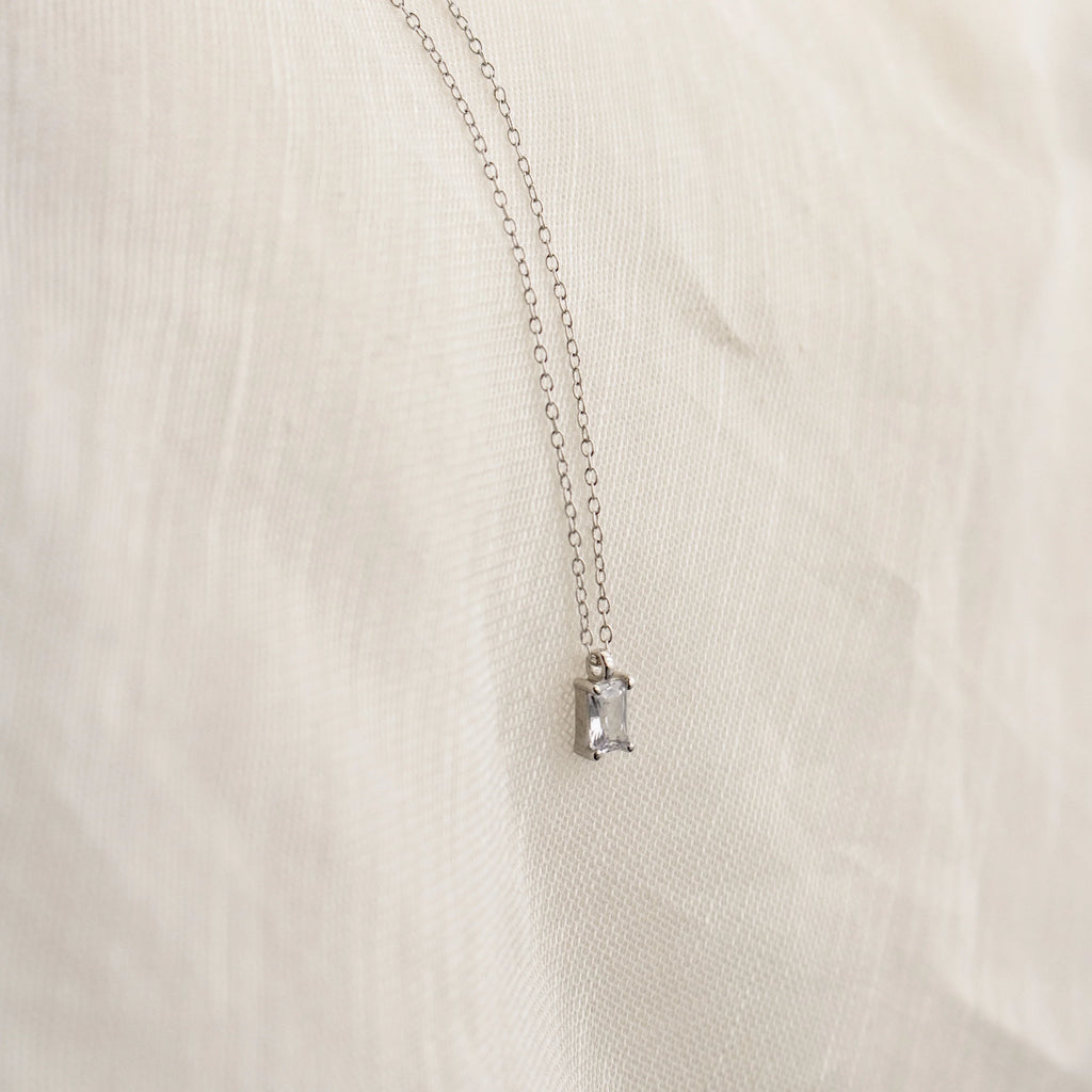 Sage Diamond Necklace Silver 18K Gold Plated