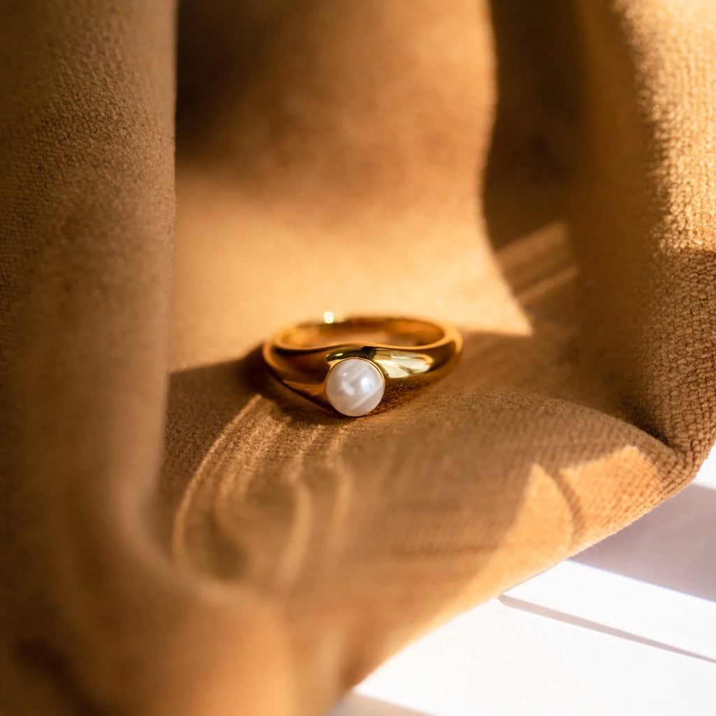 Freshwater Pearl Signet Ring Silver 18K Gold Plated