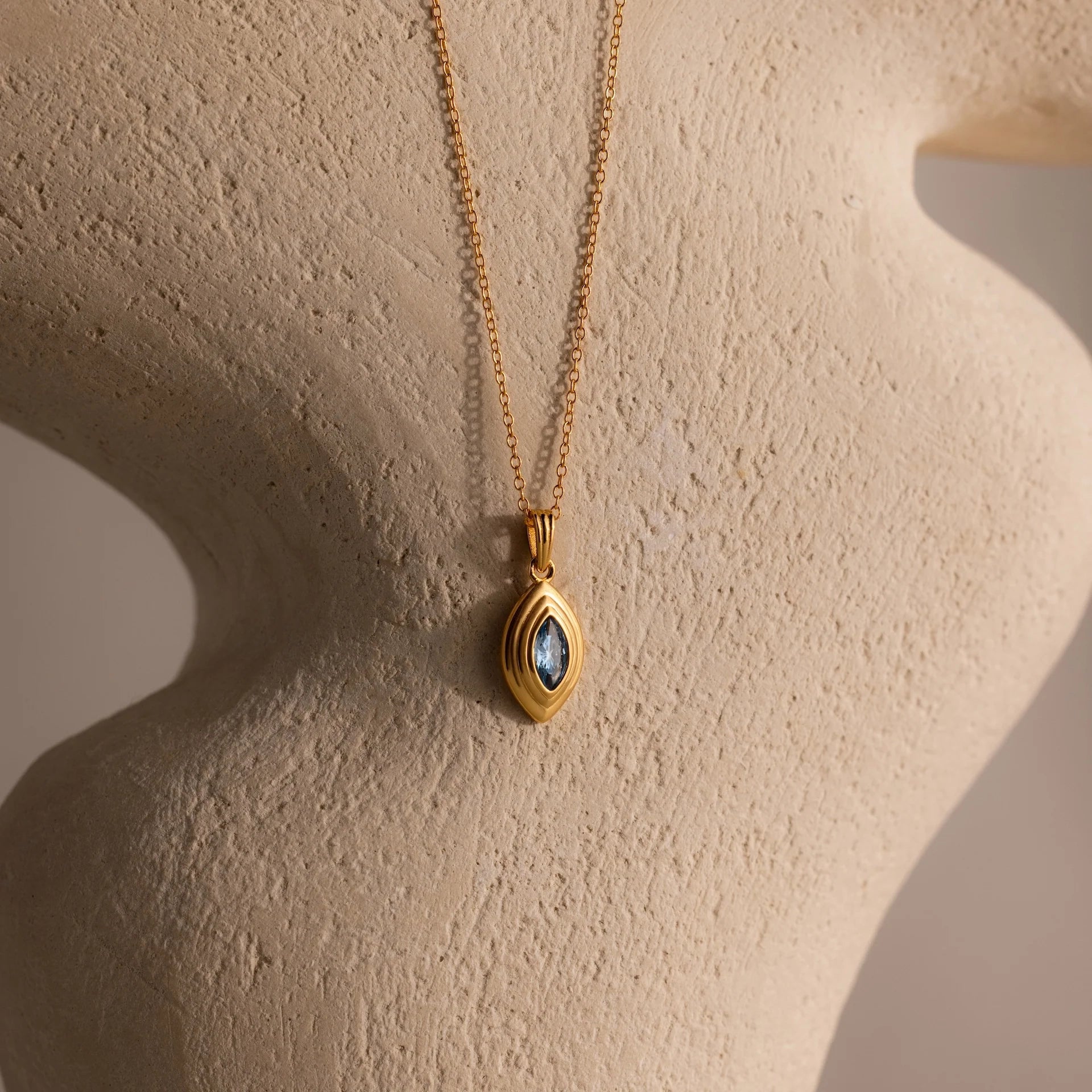 Ribbed Aquamarine Pendant Necklace Silver 18K Gold Plated