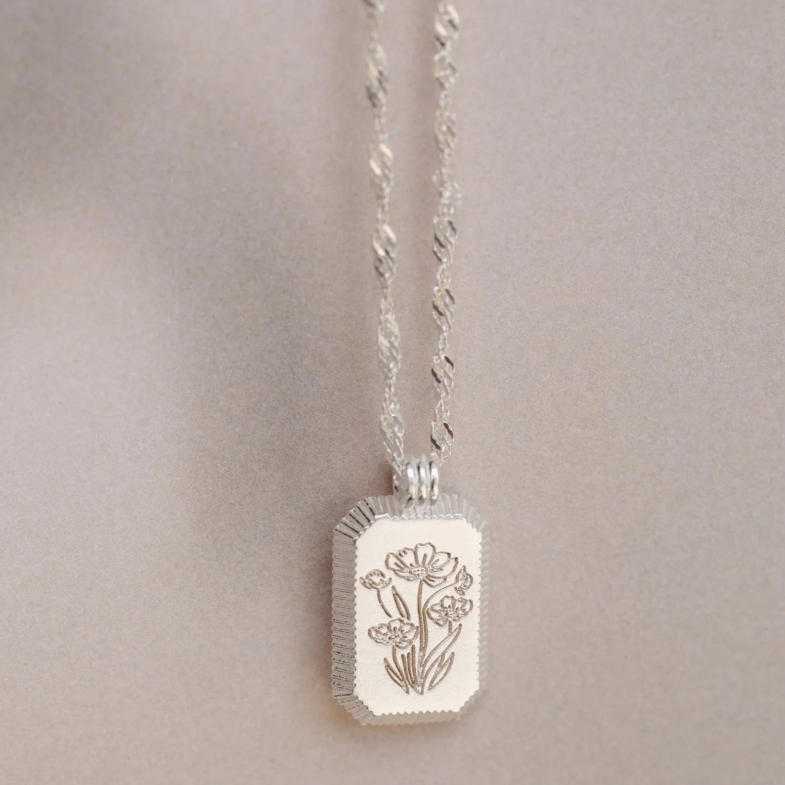Ribbed Birth Flower Tag Necklace Silver 18K Gold Plated