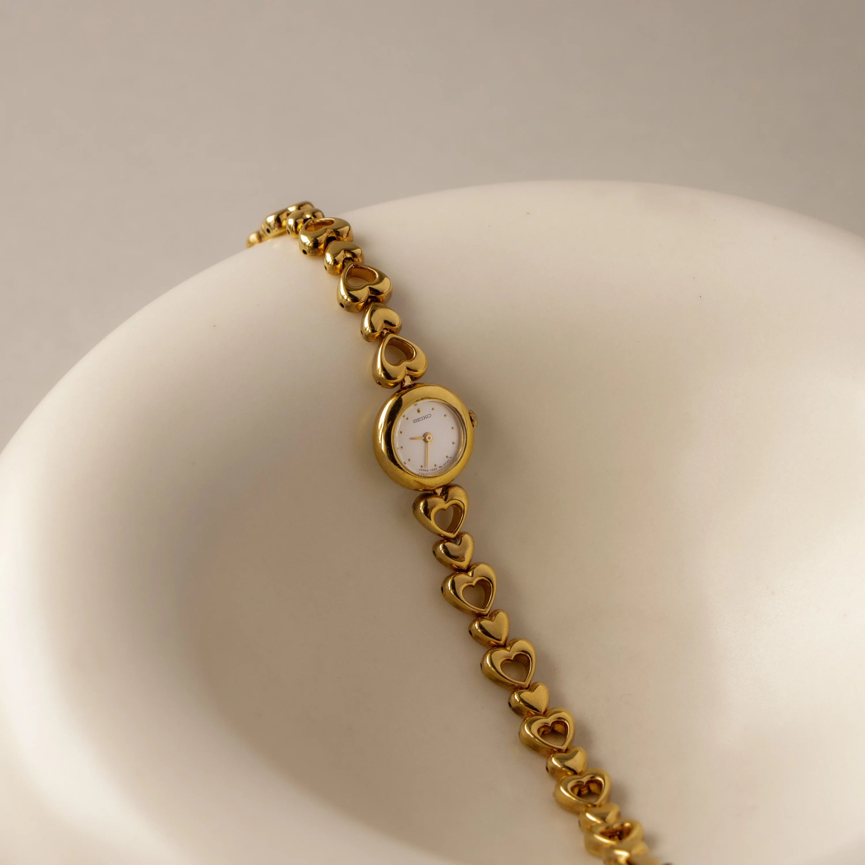 Vintage Seiko Dainty Hearts Gold Watch Silver 18K Gold Plated