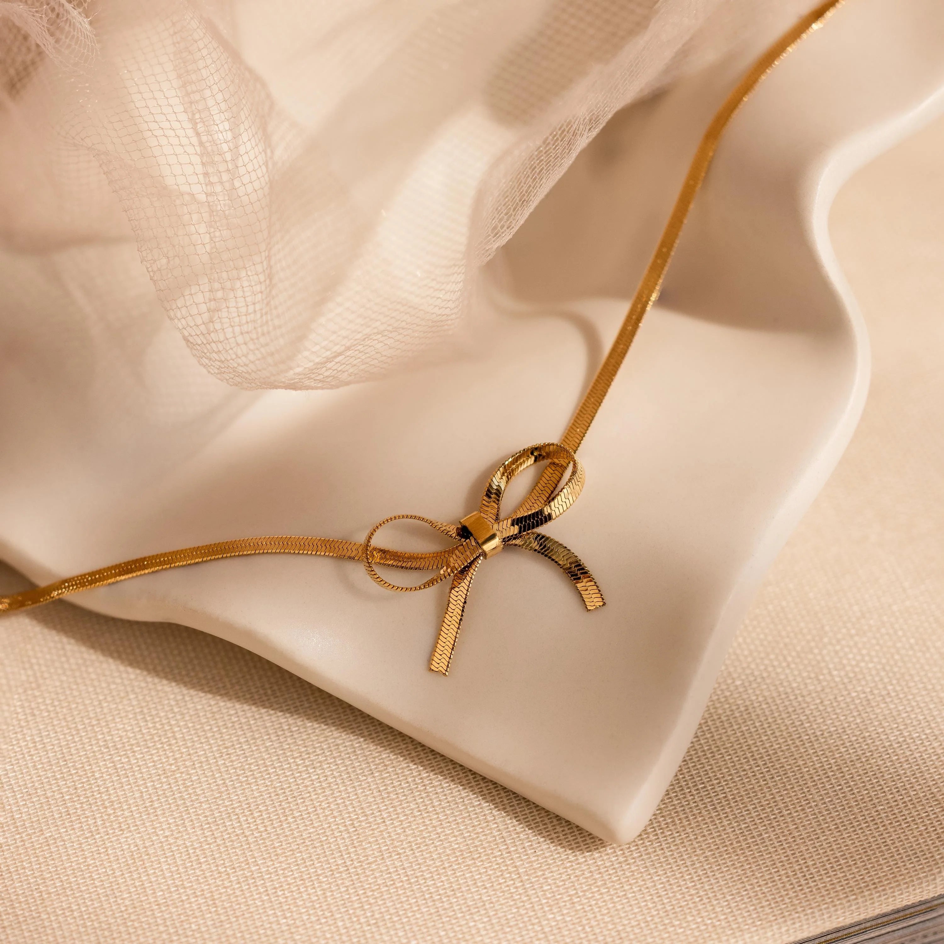 Herringbone Bow Necklace Silver 18K Gold Plated