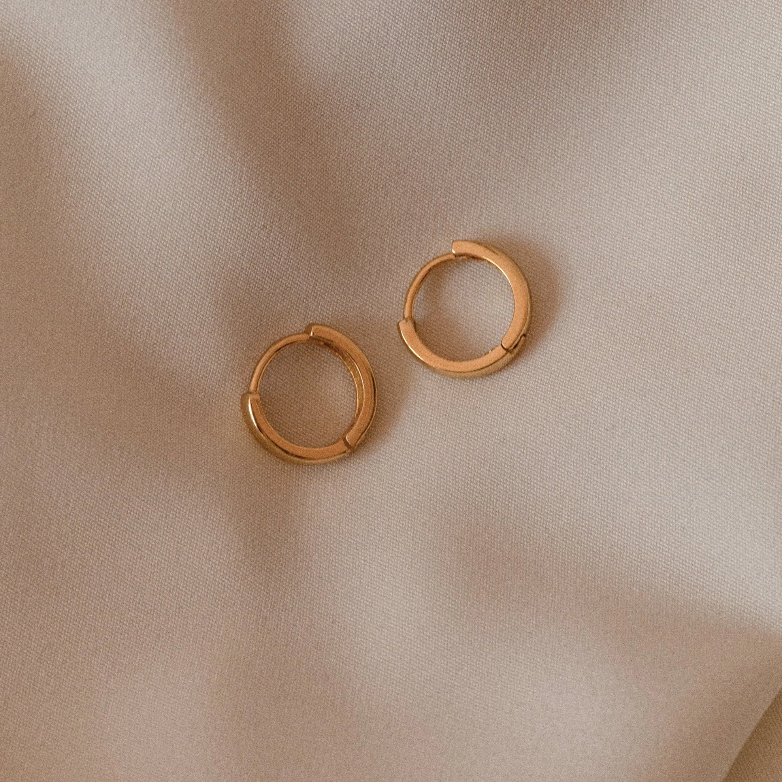 Editor II Huggies Silver 18K Gold Plated