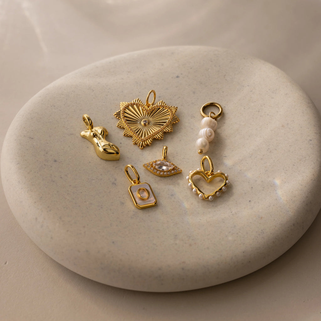 Ribbed Diamond Heart Charm Silver 18K Gold Plated
