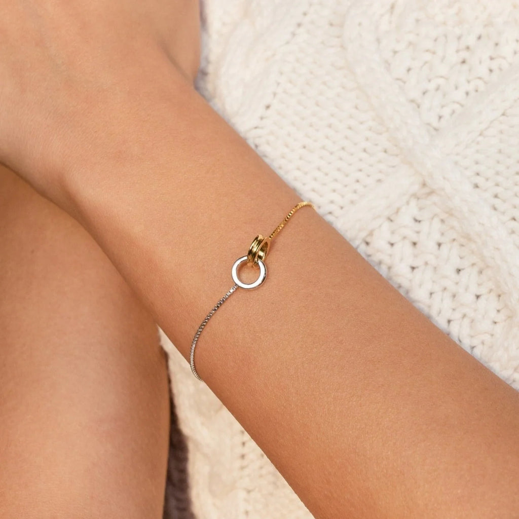 Interlocking Circles Charm Bracelet Silver 18K Gold Plated