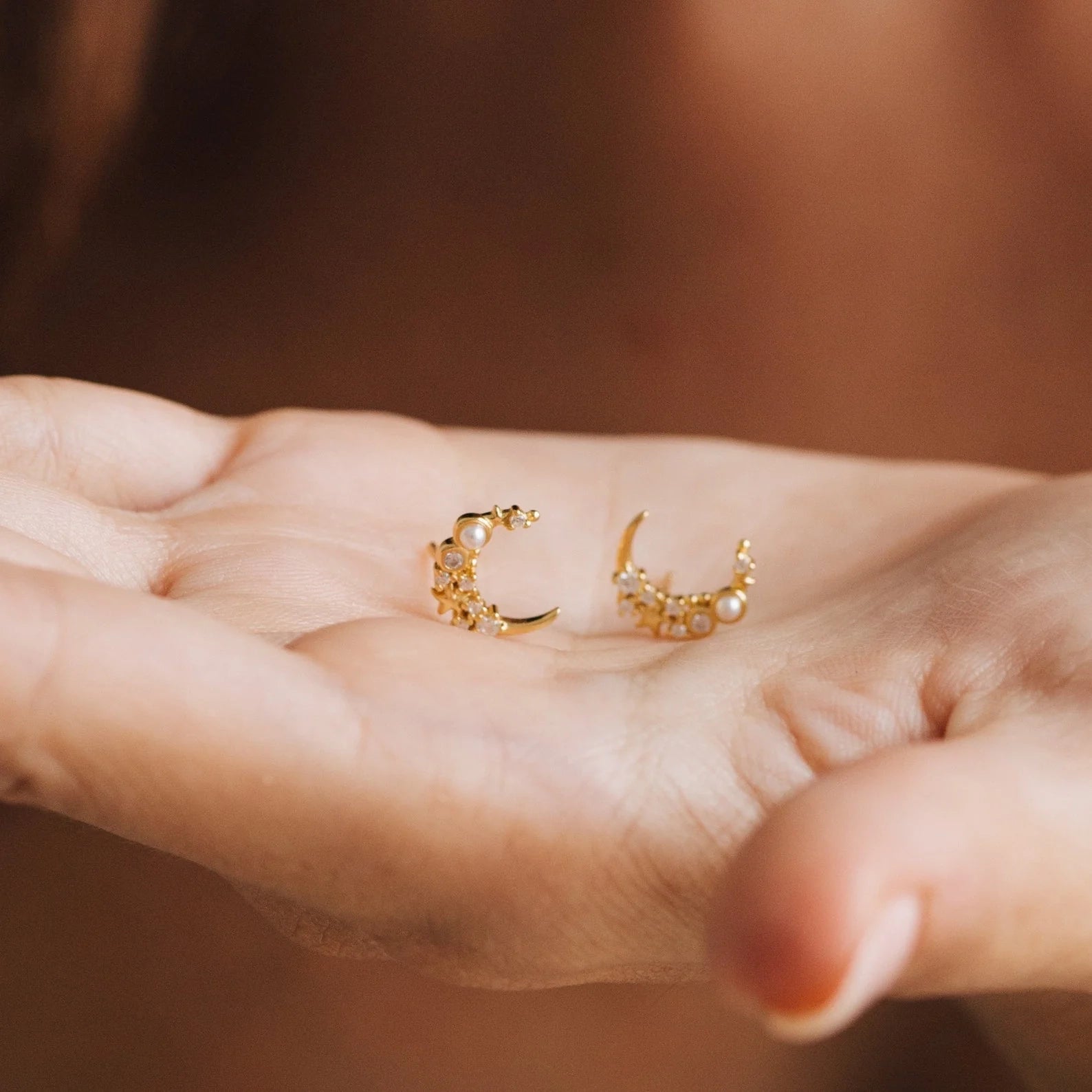 Crescent Moon & Star Stud Silver 18K Gold Plated