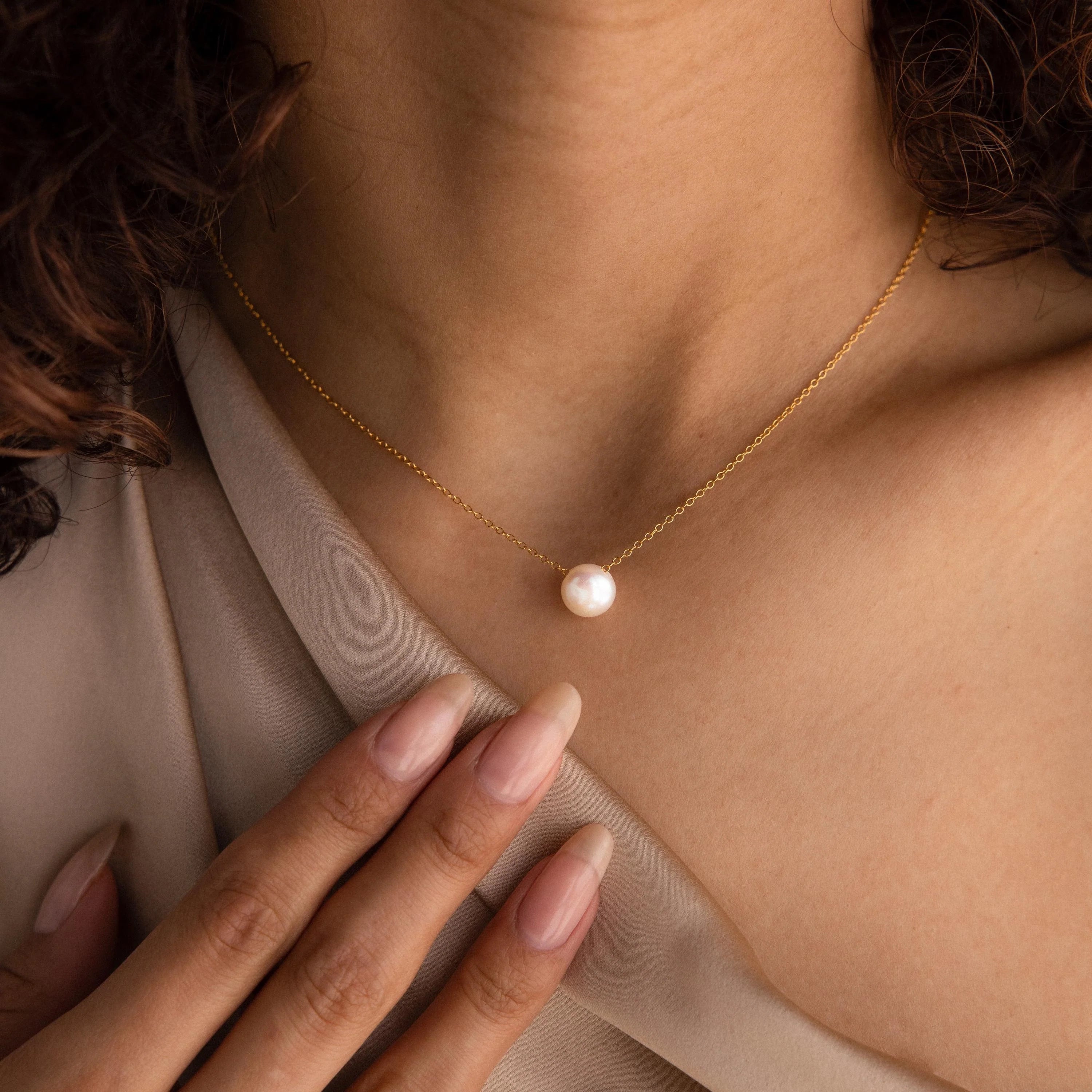 Classic Pearl Pendant Necklace Silver 18K Gold Plated