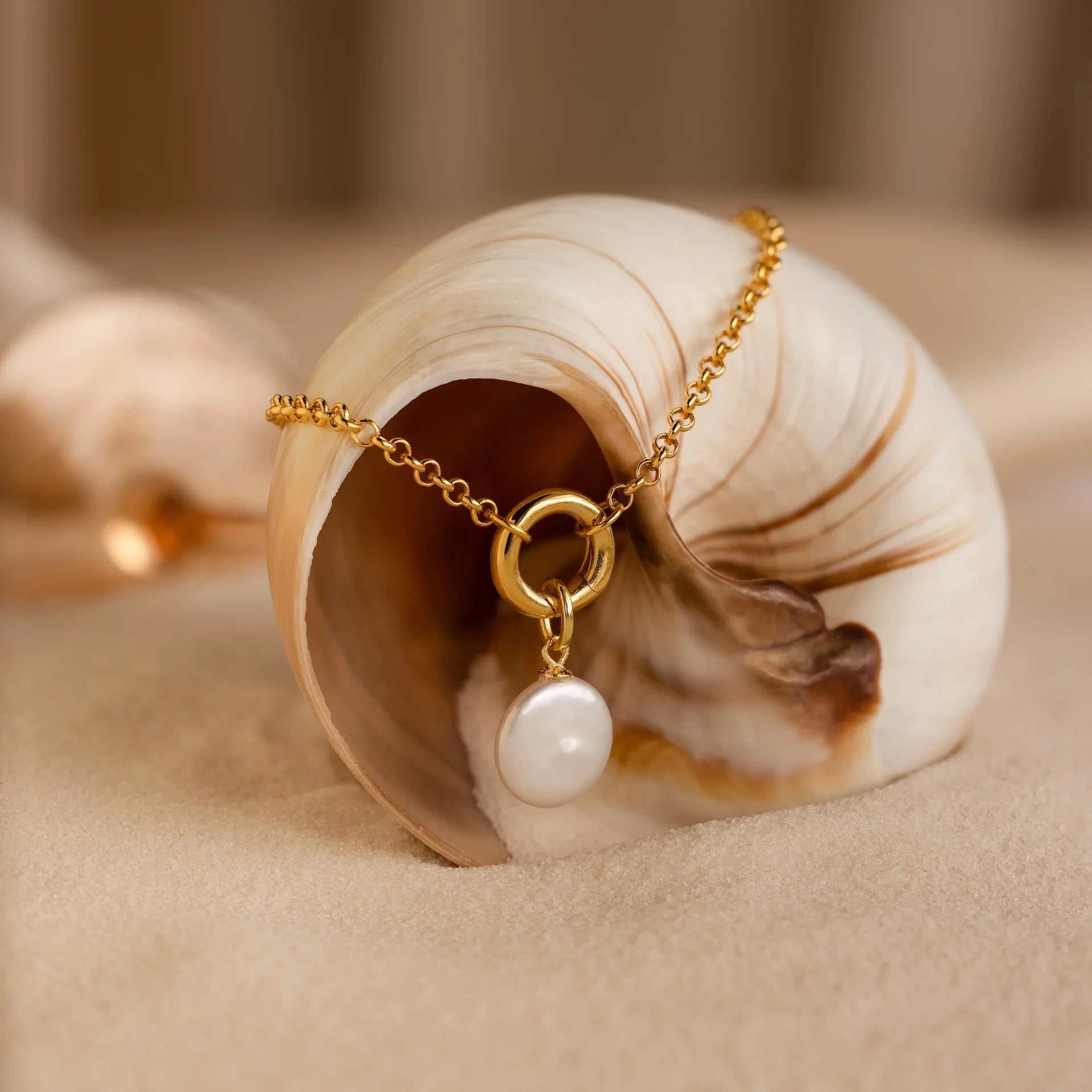 Round Pearl Charm Silver 18K Gold Plated