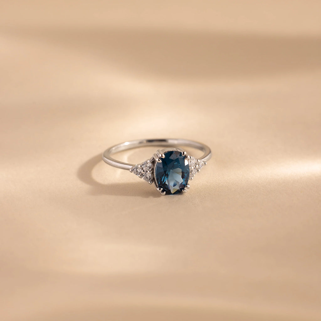 Elizabeth Blue Topaz Ring Silver 18K Gold Plated