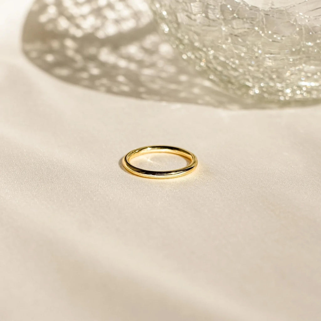 Delicate Knuckle Ring: Minimalist Beauty