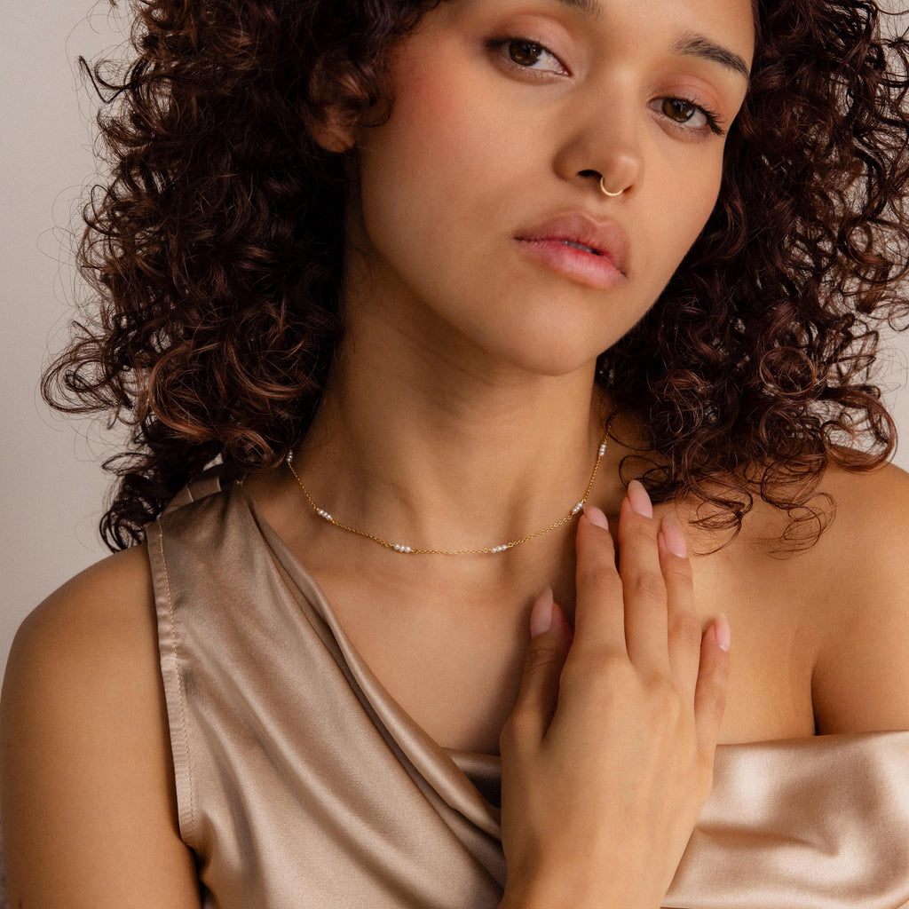 Hali Pearl Station Necklace Silver 18K Gold Plated