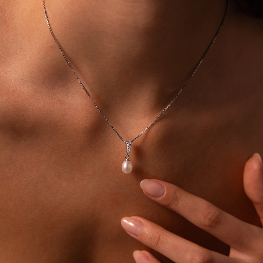 Diamond Pearl Droplet Necklace Silver 18K Gold Plated