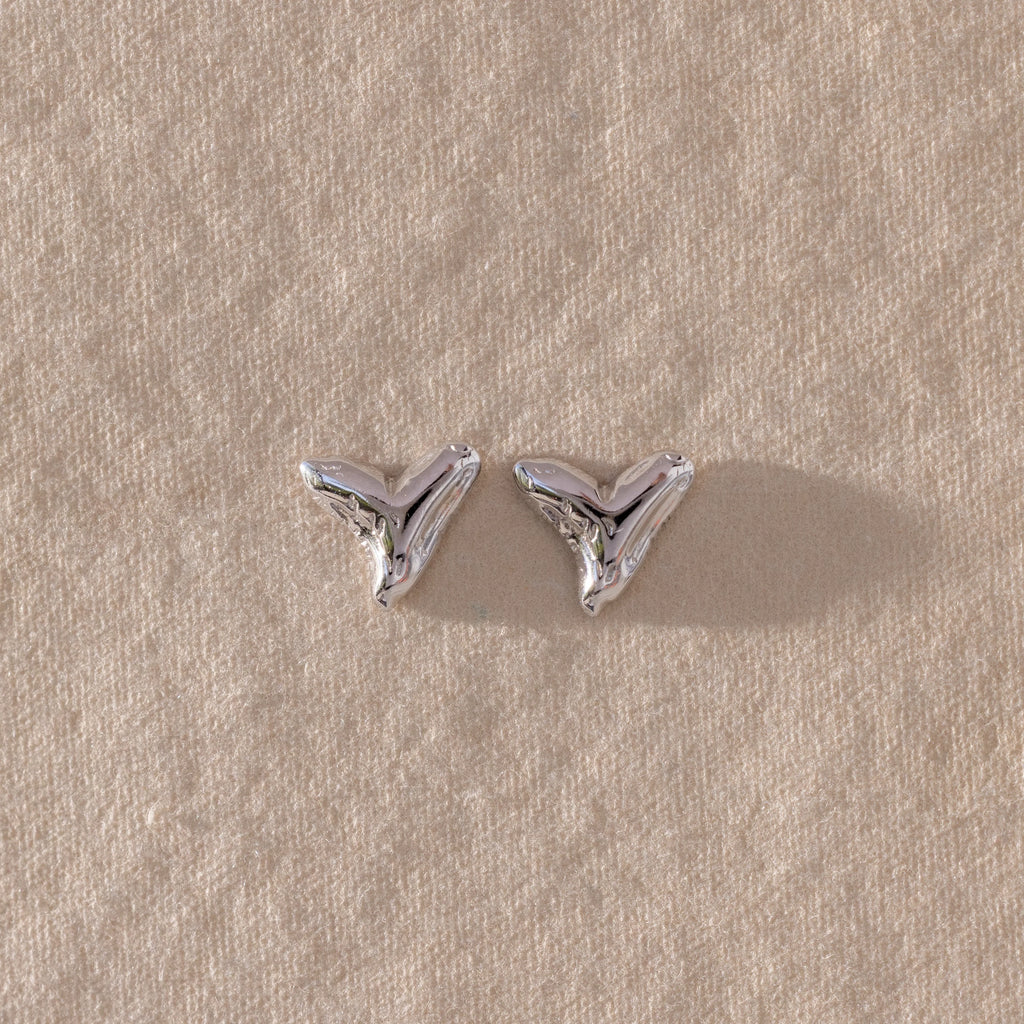 Shark Tooth Flatback Studs Silver 18K Gold Plated