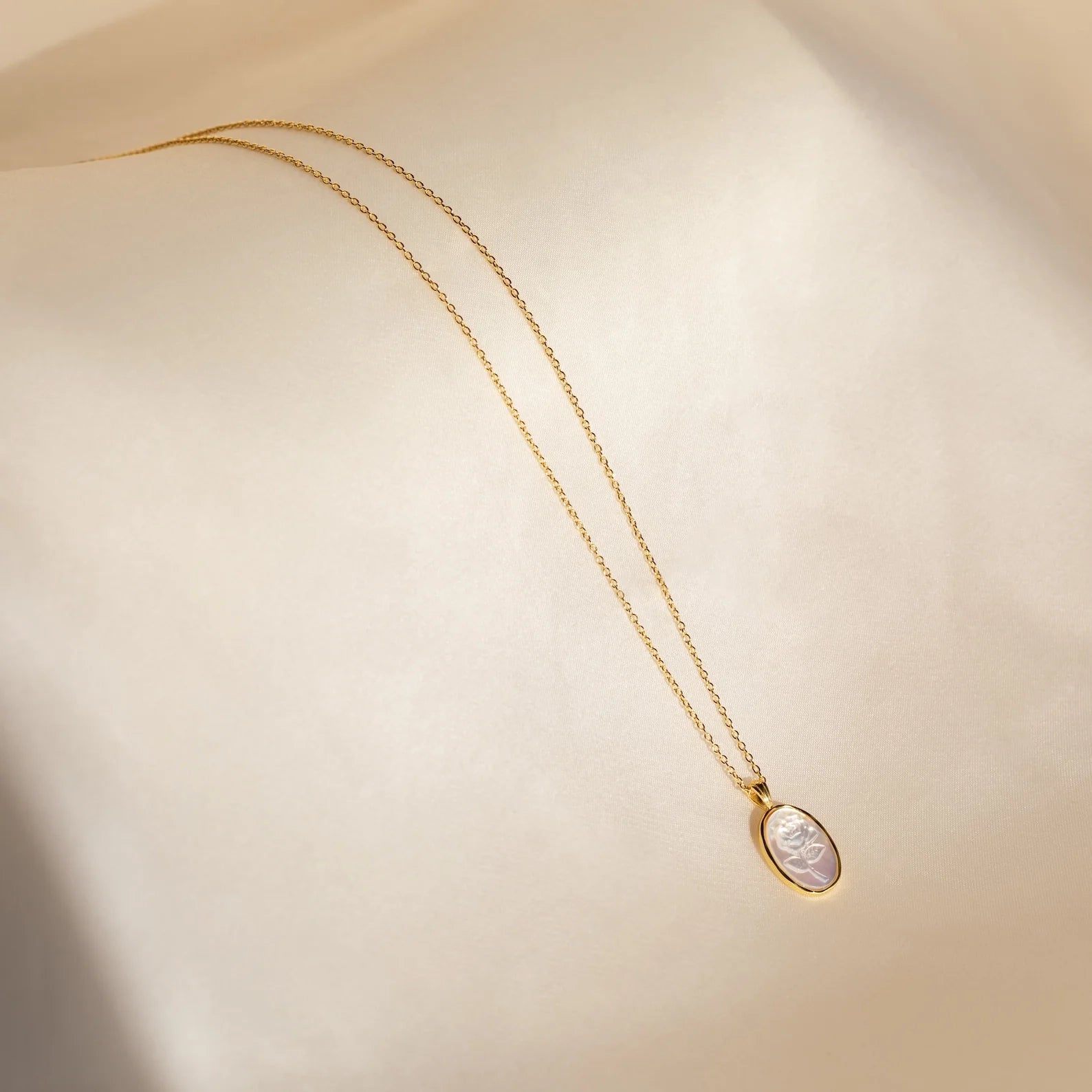 Pearl Rose Necklace Silver 18K Gold Plated