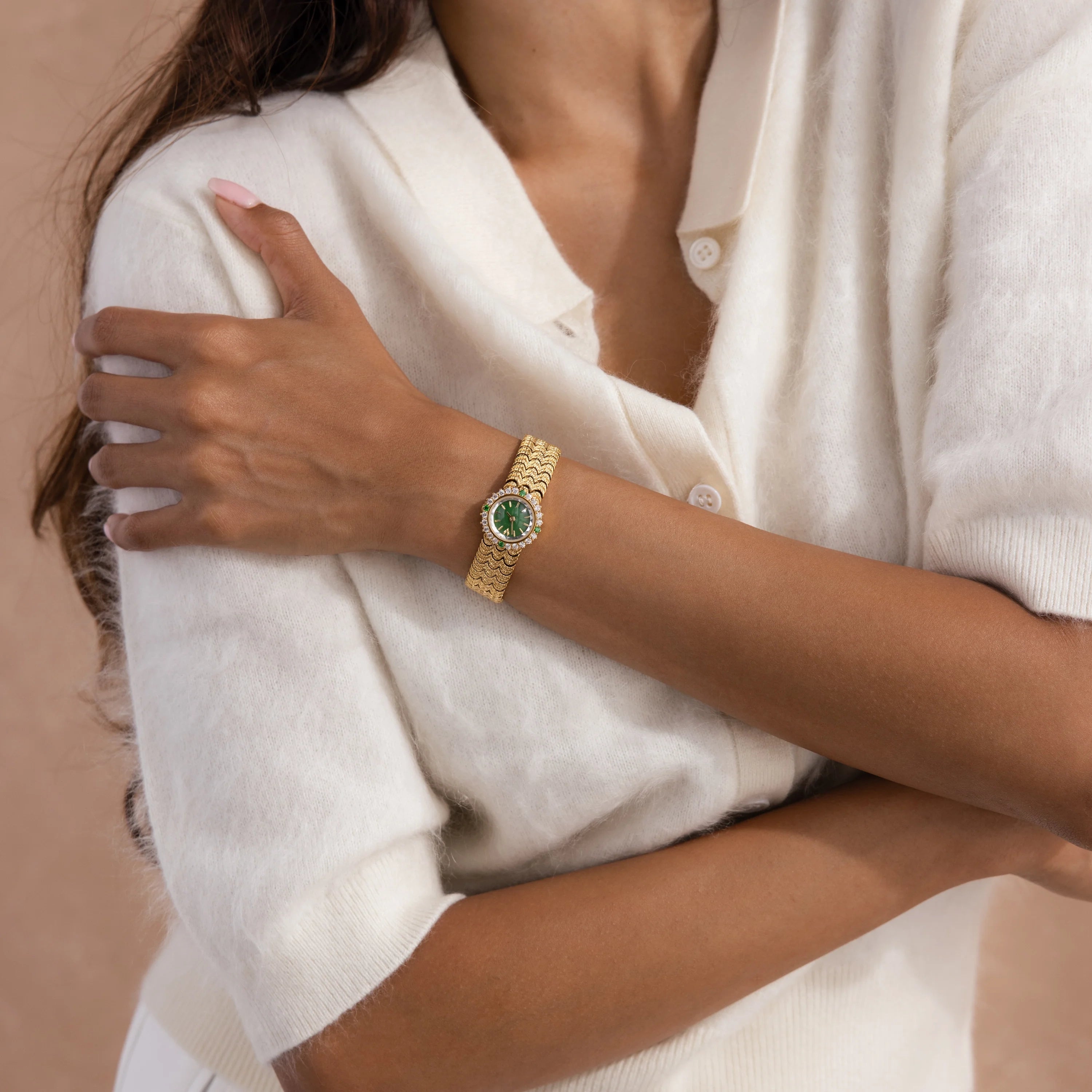 Emerald Scalloped Timepiece Silver 18K Gold Plated