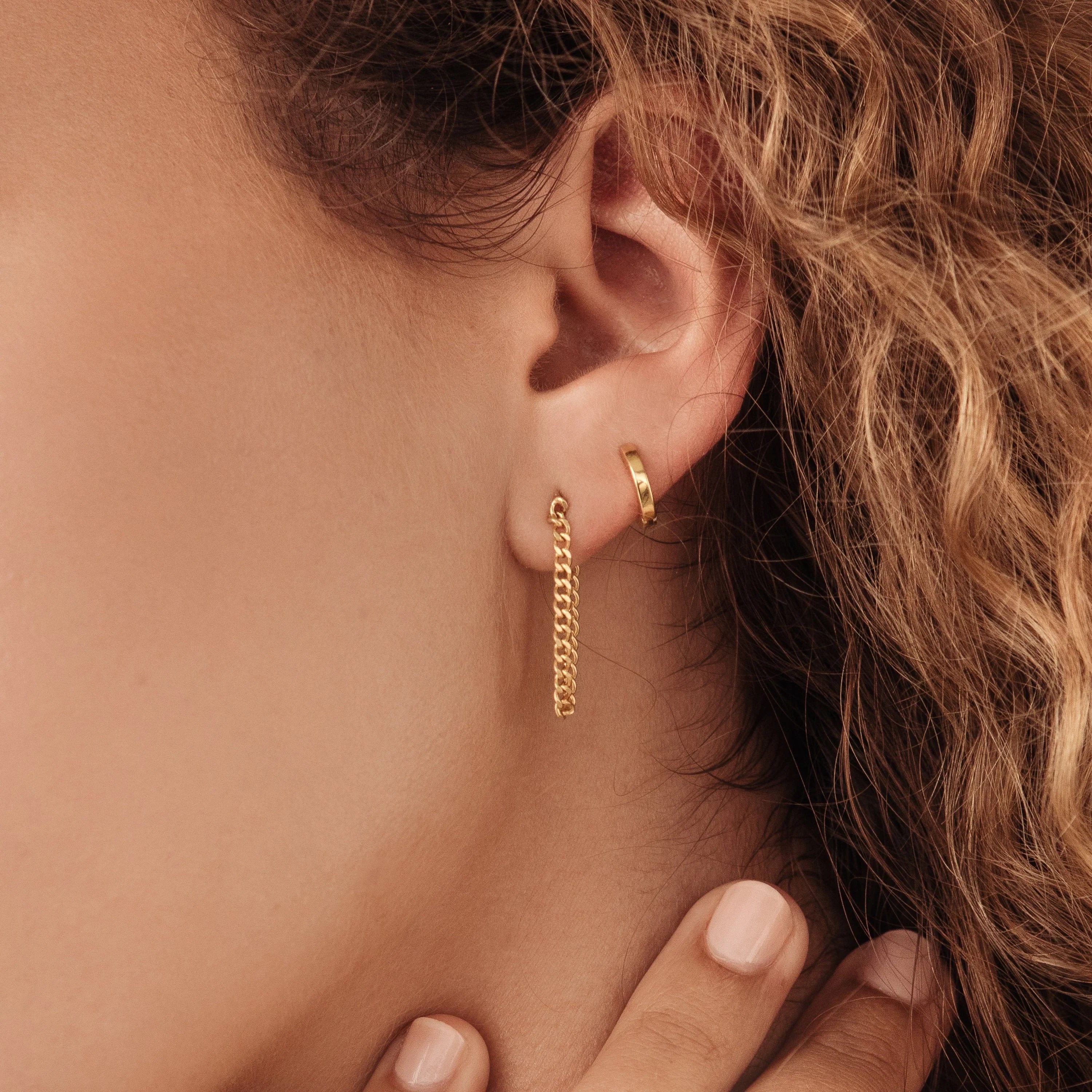 Editor Huggies in Silver 18K Gold Plated