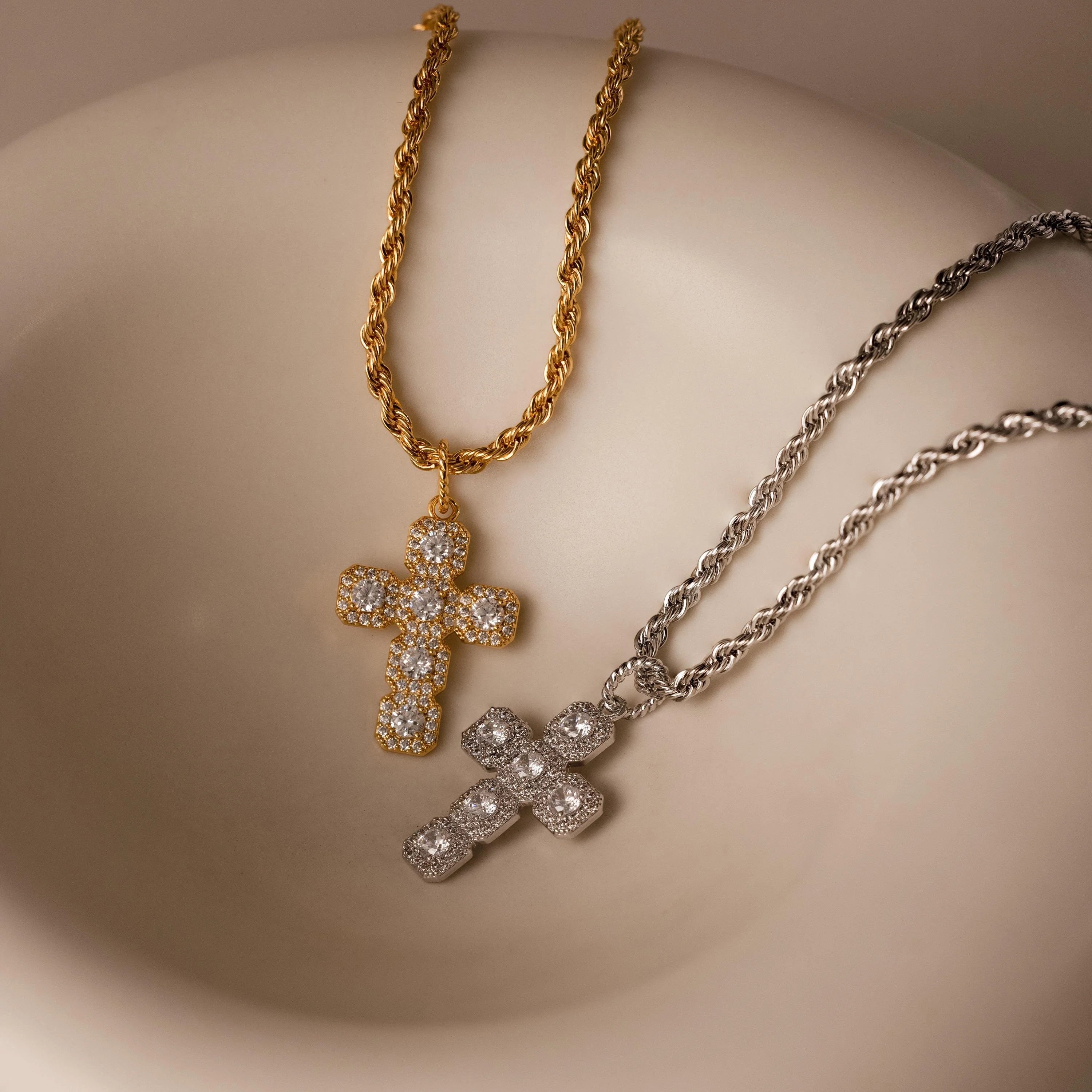 Diamonds Majesty Cross Necklace  Silver 18K Gold Plated