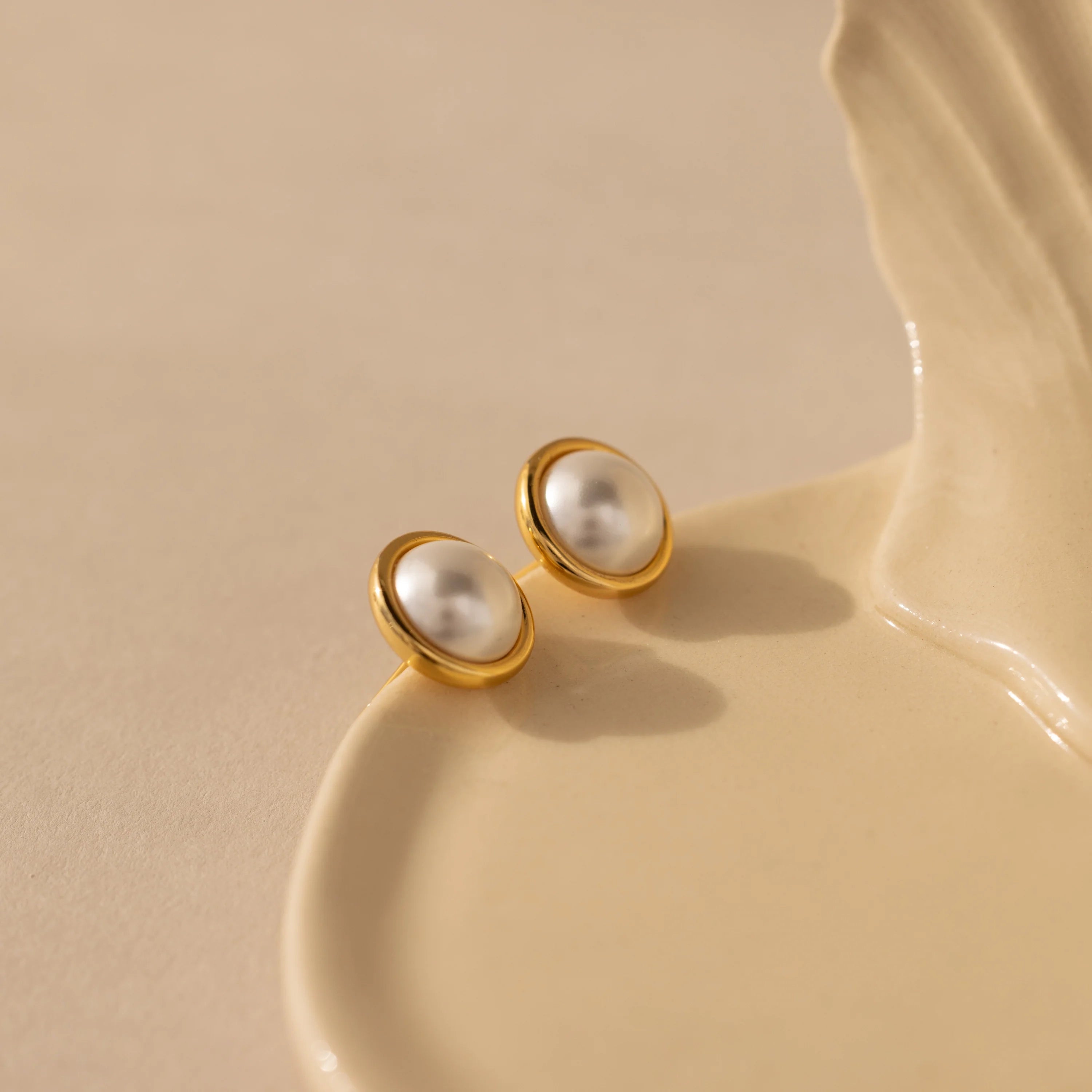 Pearl Bezel Studs Silver 18K Gold Plated
