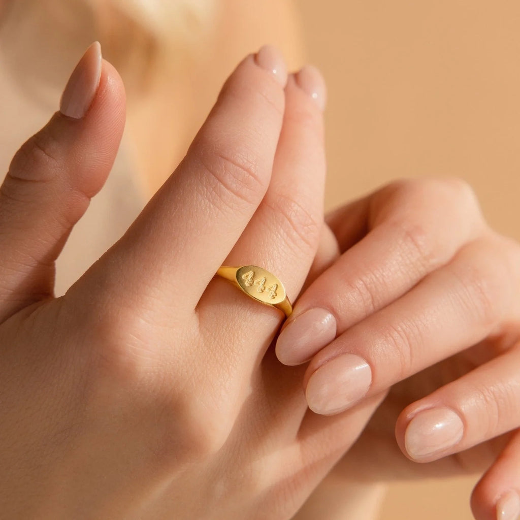 Oval Signet Charm Ring Silver 18K Gold Plated