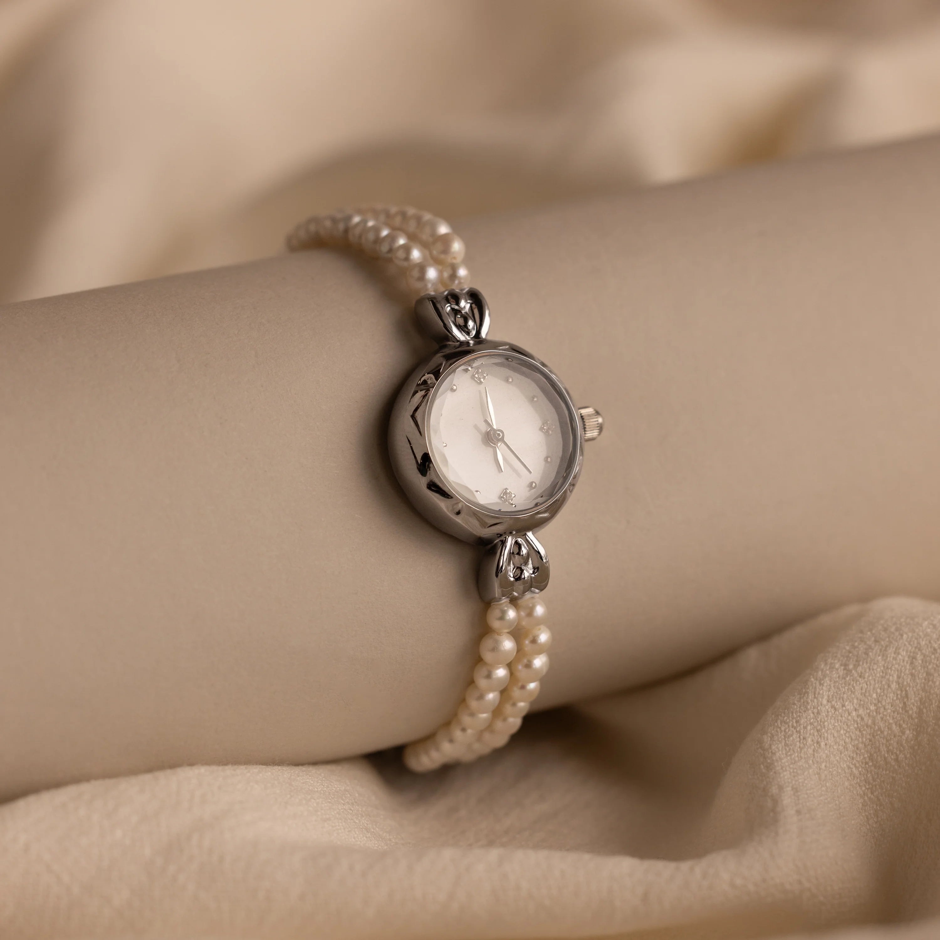 Beaded Pearl Timepiece Silver 18K Gold Plated